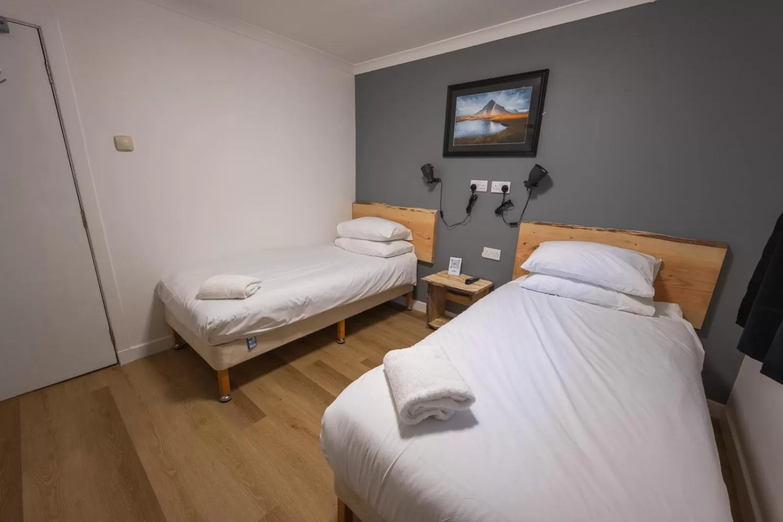 Bedroom, Bed in Roam West