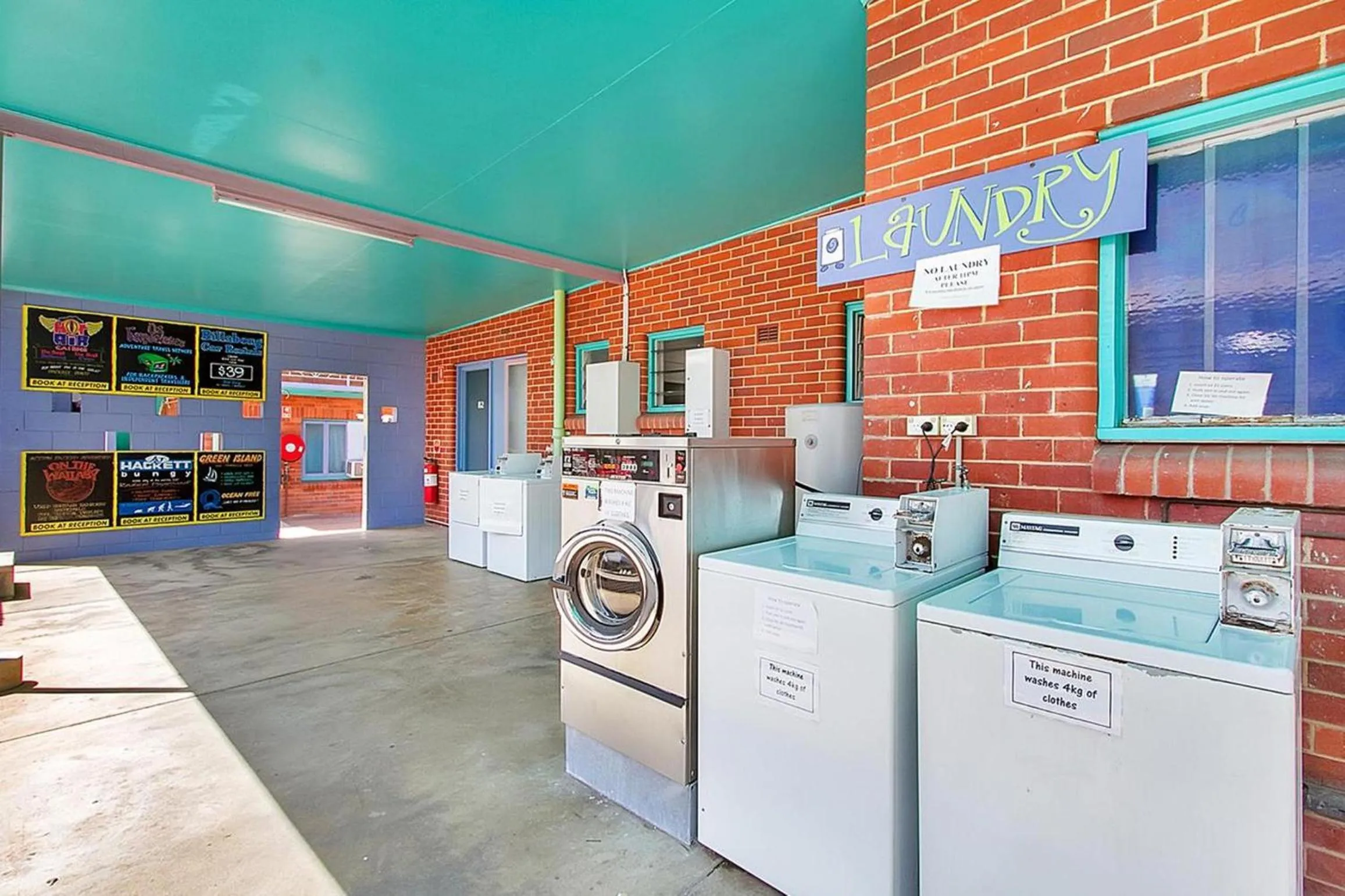 Property building in Caravella Backpackers