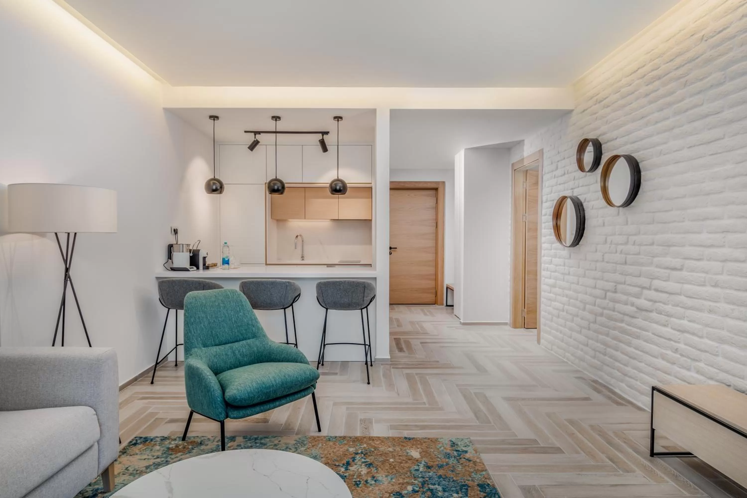 Kitchen or kitchenette in Lazure Hotel & Marina