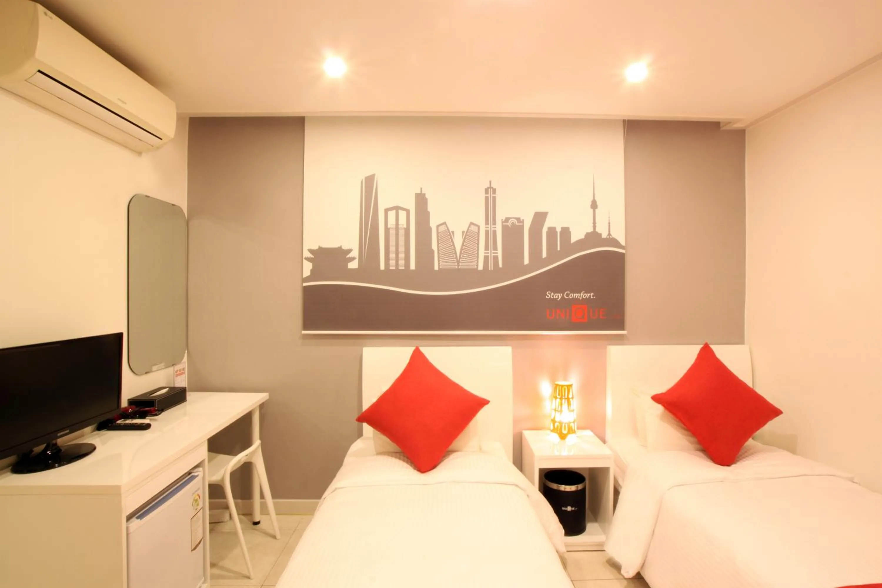 Bed in Hotel Unique by Foret