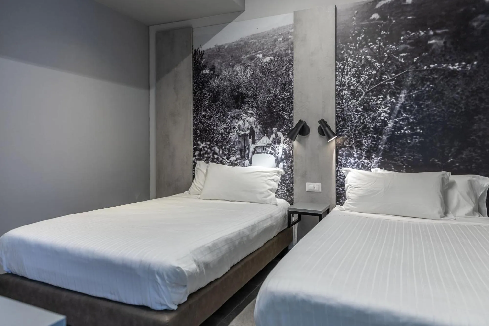 Bedroom, Bed in Mathis