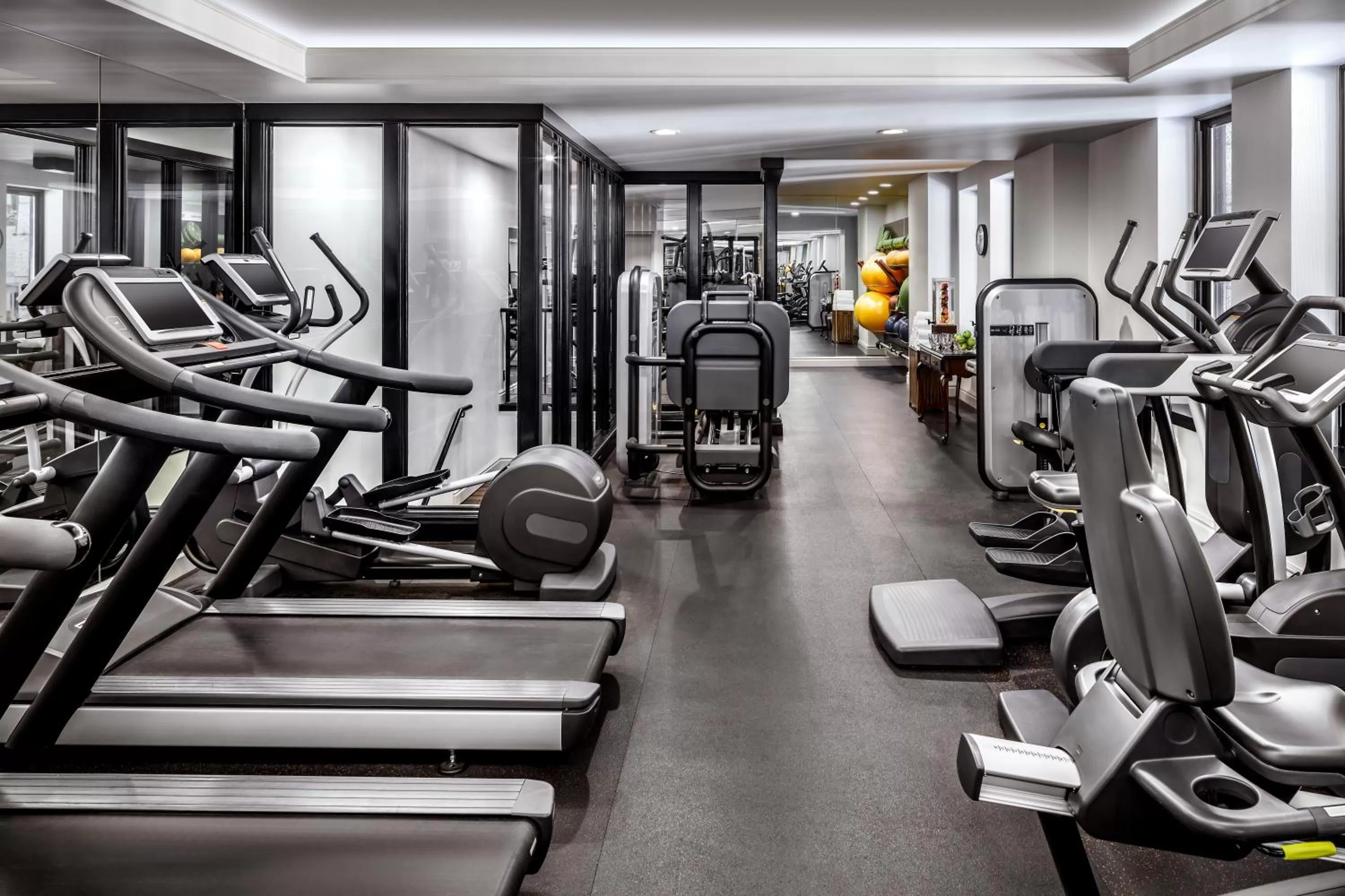 Fitness centre/facilities in Fairmont Empress Hotel