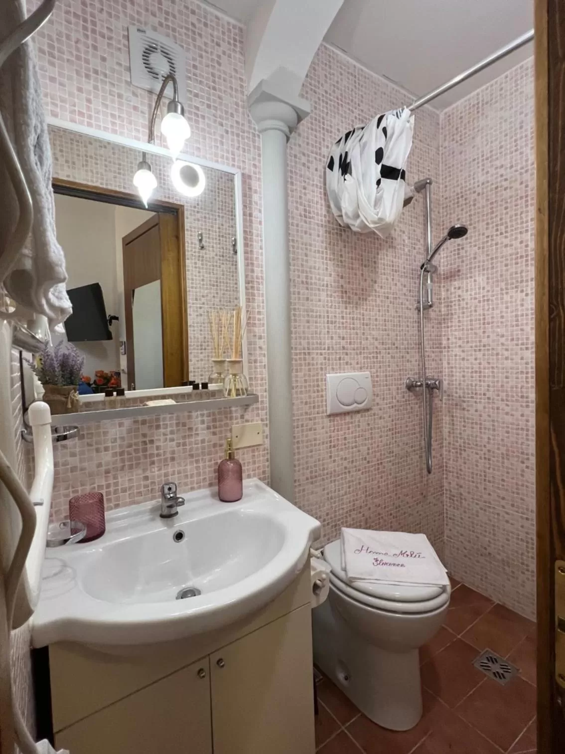 Shower, Bathroom in Home Milù Florence