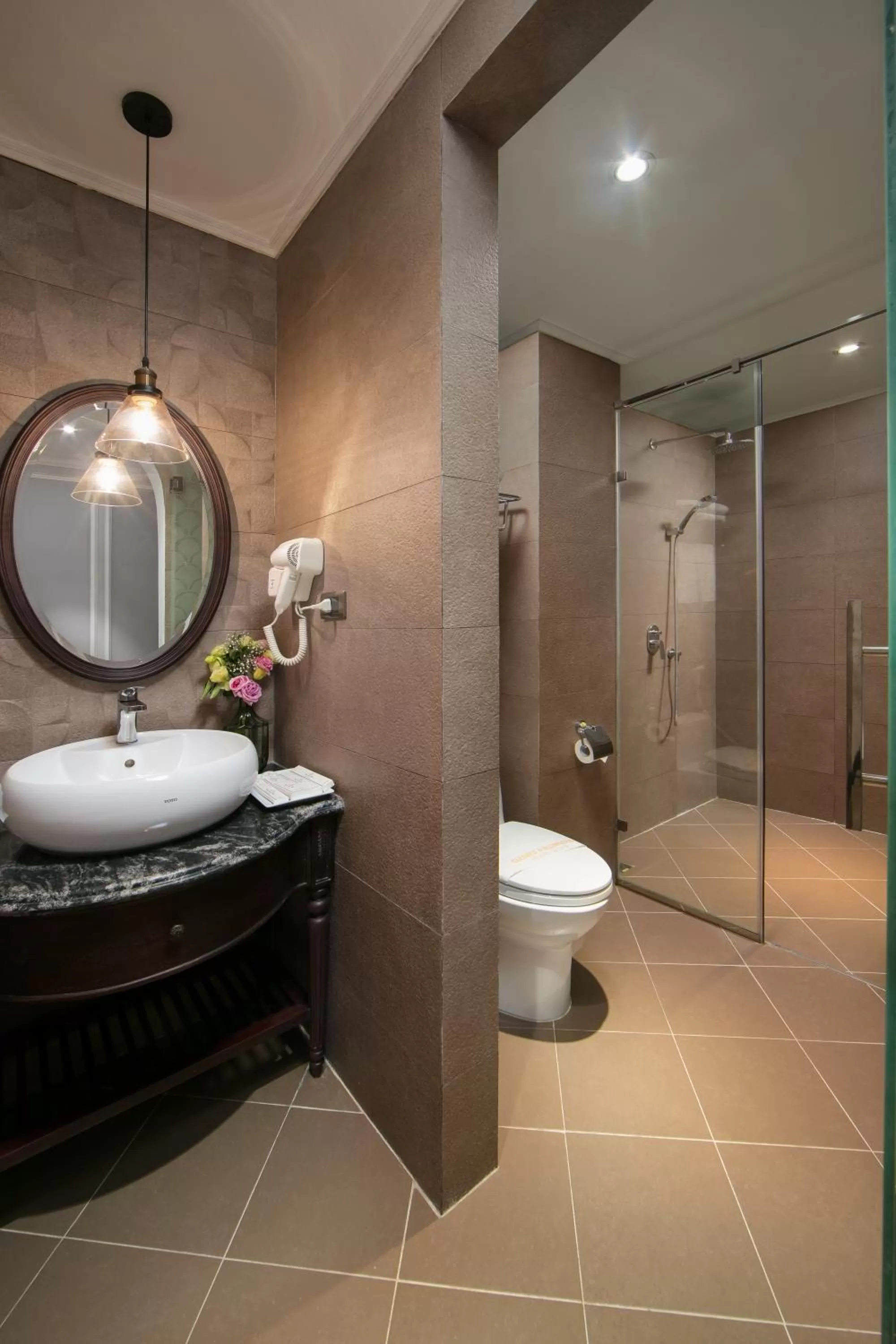 Bathroom in Canary Hotel