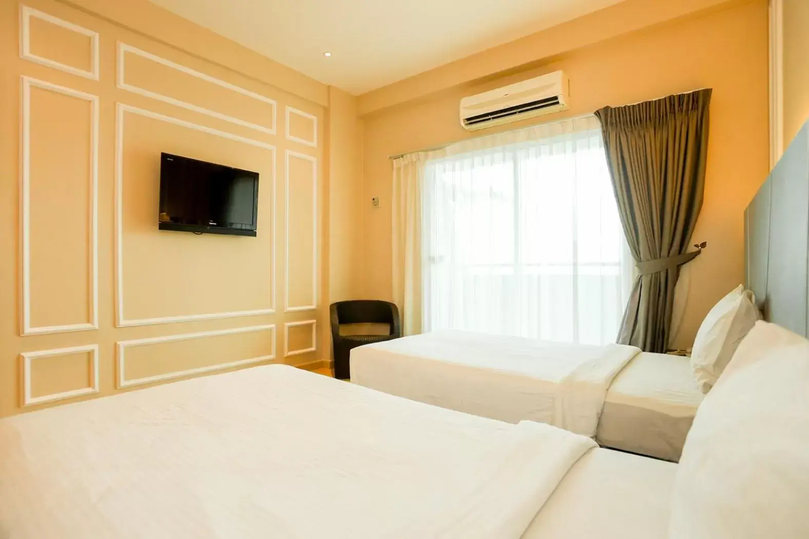Superior Double or Twin Room in Marvelux Hotel Superior Double or Twin Room in Marvelux Hotel