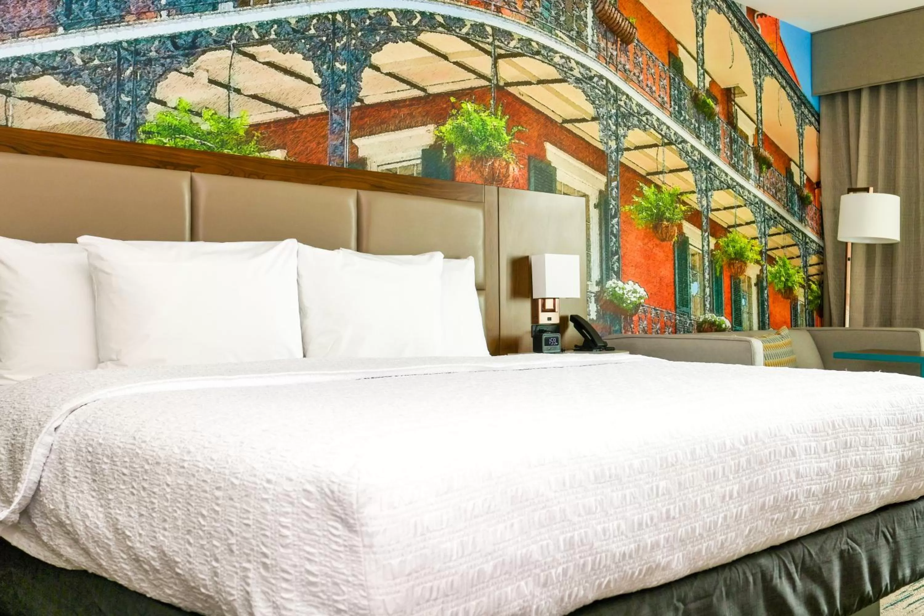 King Room with Sofa Bed - Hearing Accessible in Hampton Inn New Orleans French Quarter Market Area