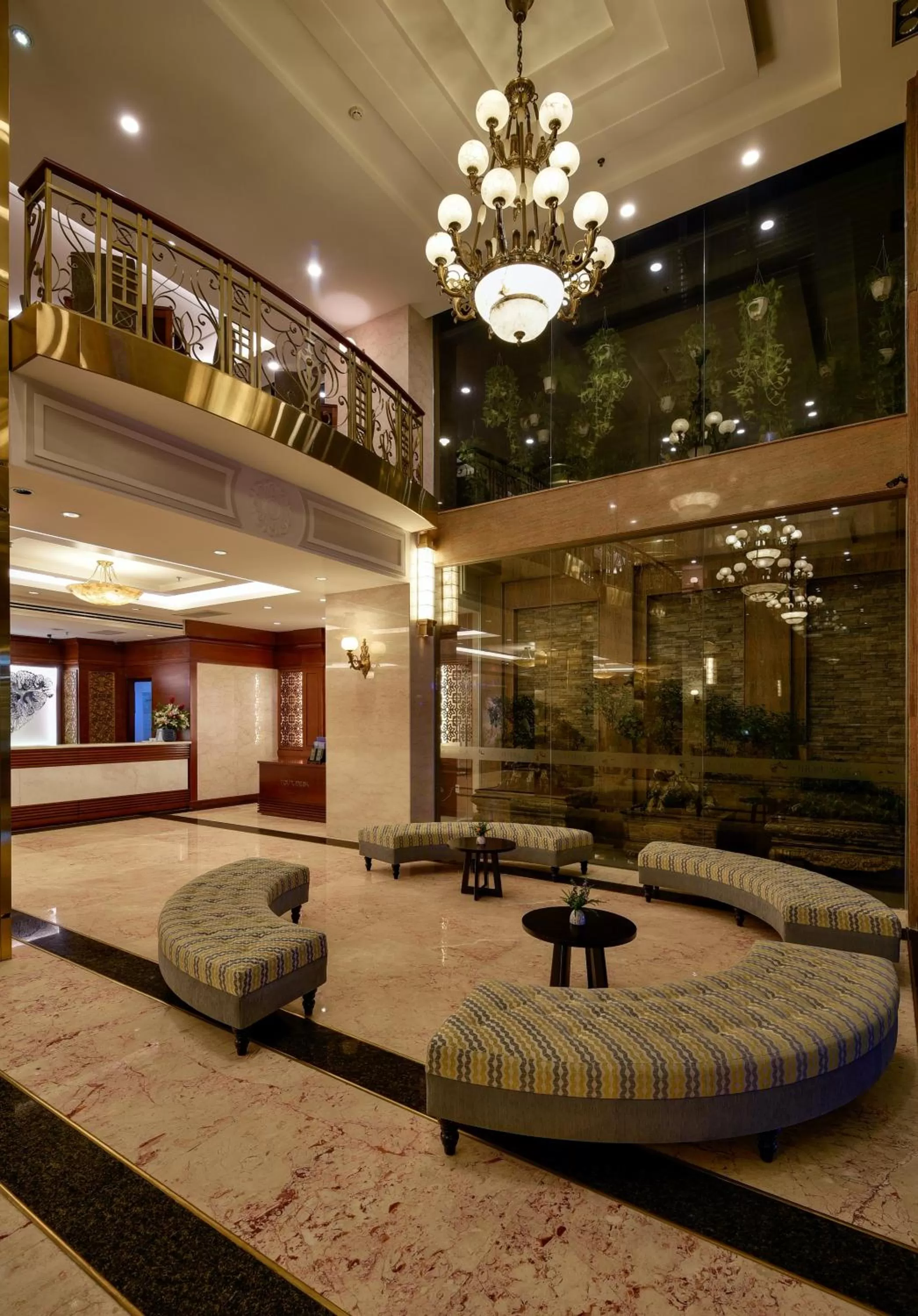 Night in Aquari Hotel