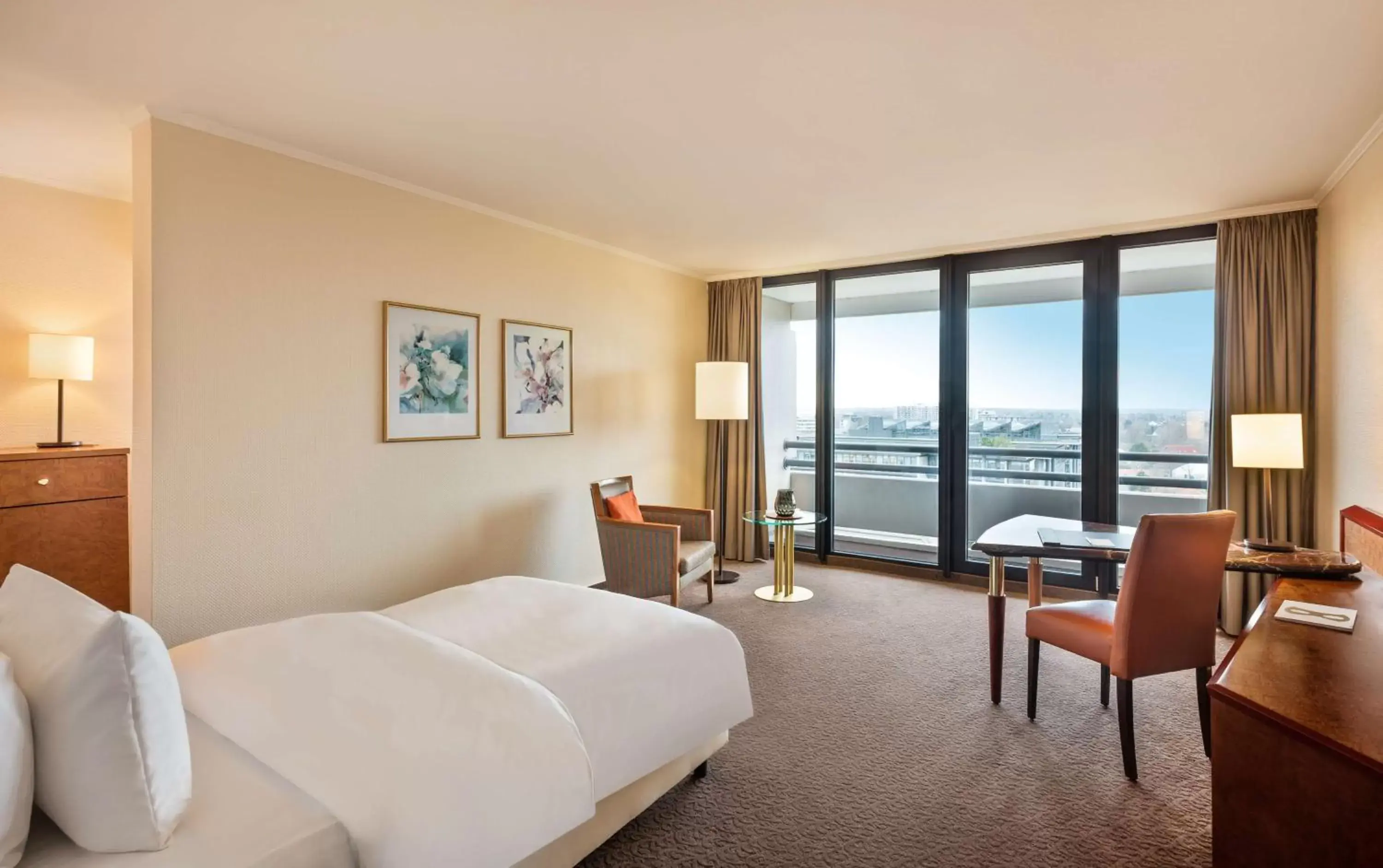 Deluxe Single Room in Lindner Hotel Dusseldorf Seestern, part of JdV by Hyatt Deluxe Single Room in Lindner Hotel Dusseldorf Seestern, part of JdV by Hyatt