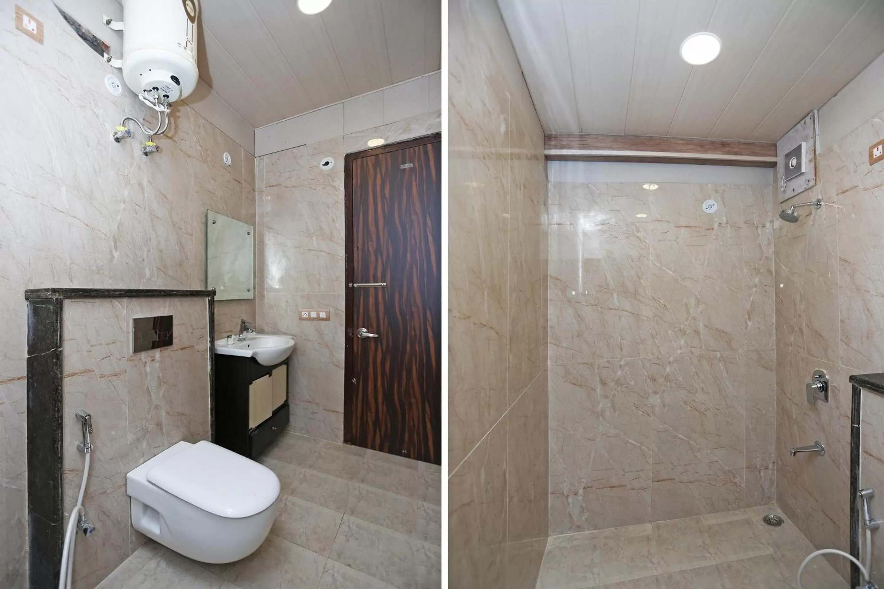 Bathroom in Super OYO Capital O Hotel Rosewood Inn