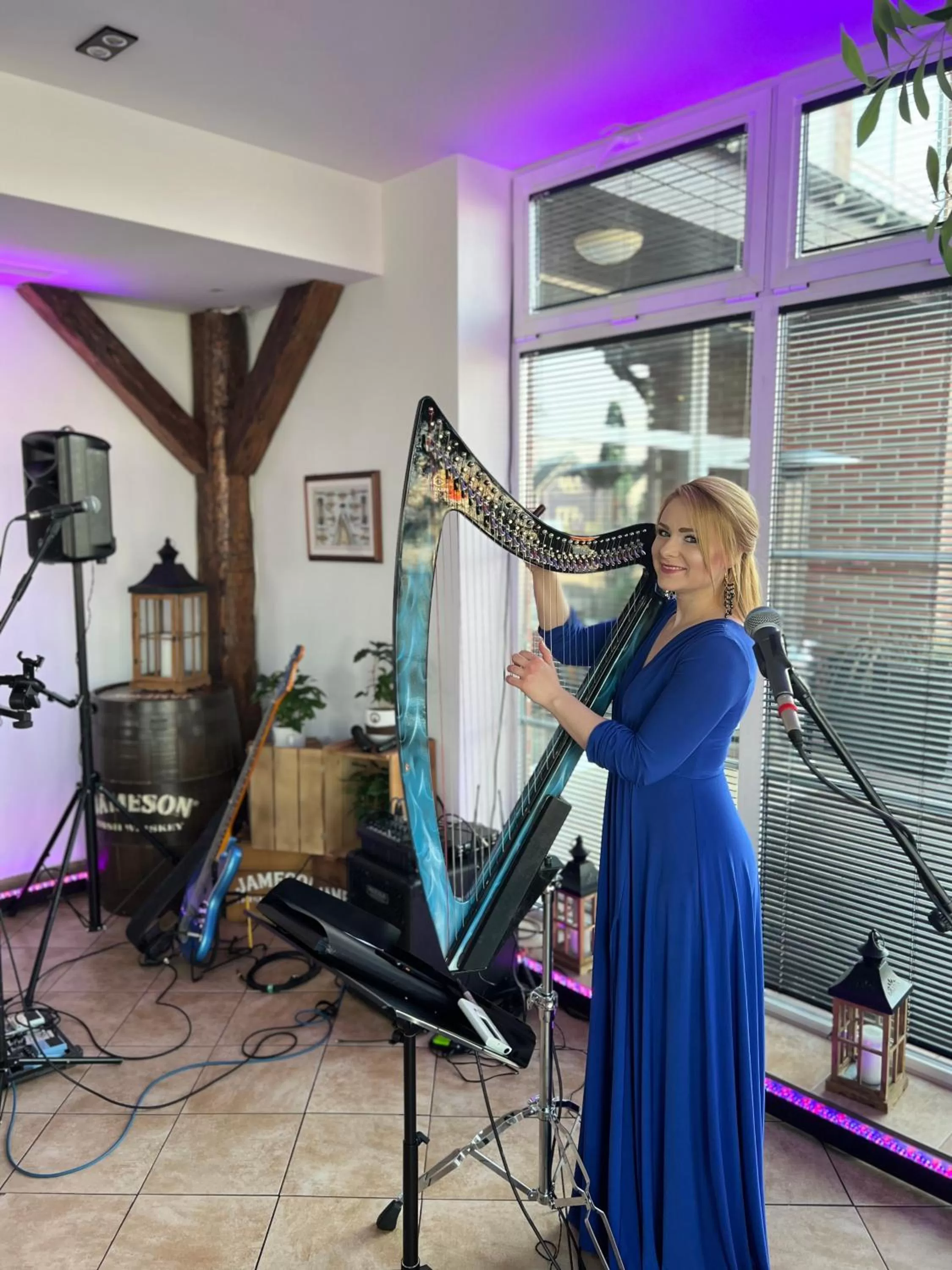 Restaurant/places to eat in W Porcie