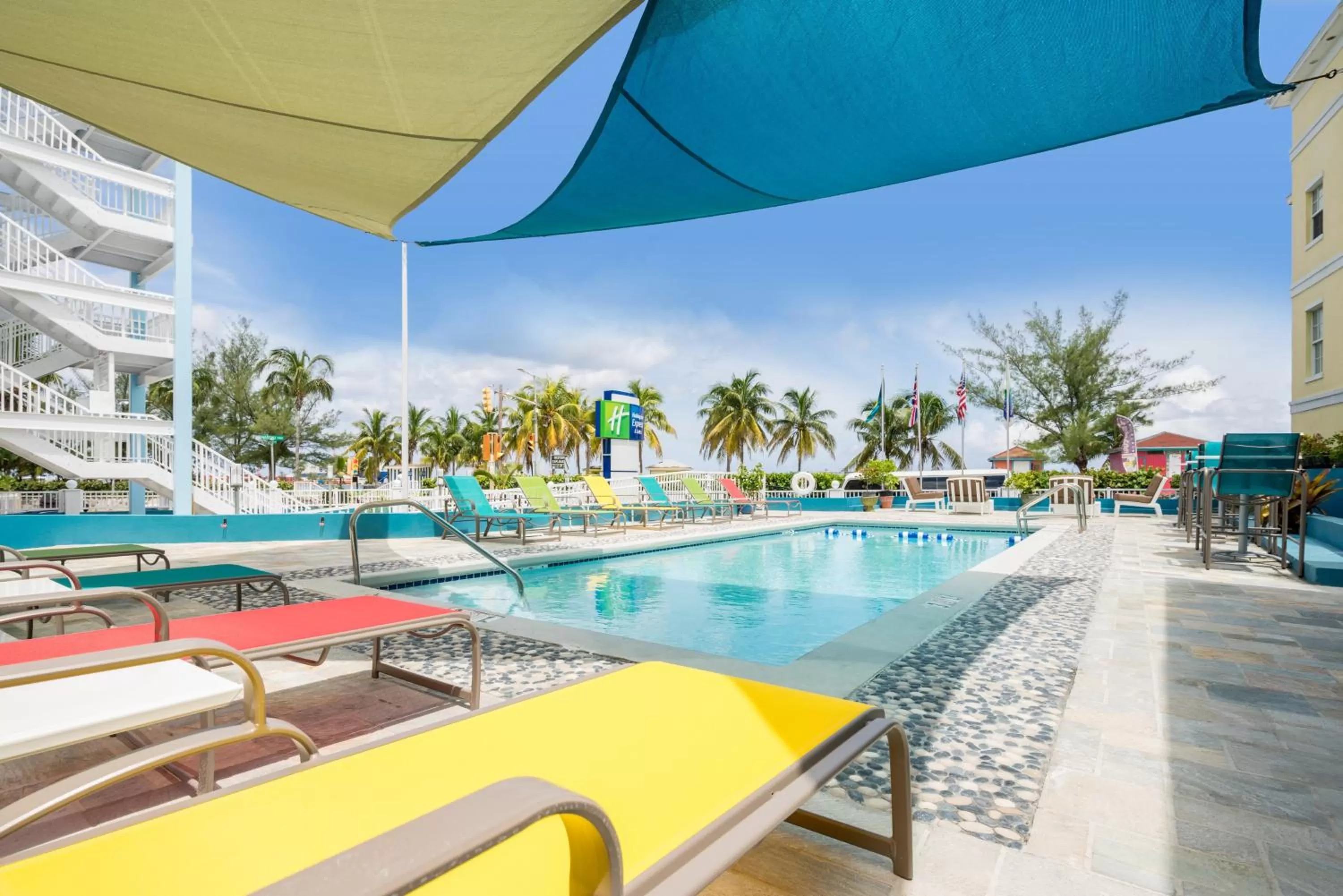 Swimming pool in Holiday Inn Express & Suites Nassau by IHG