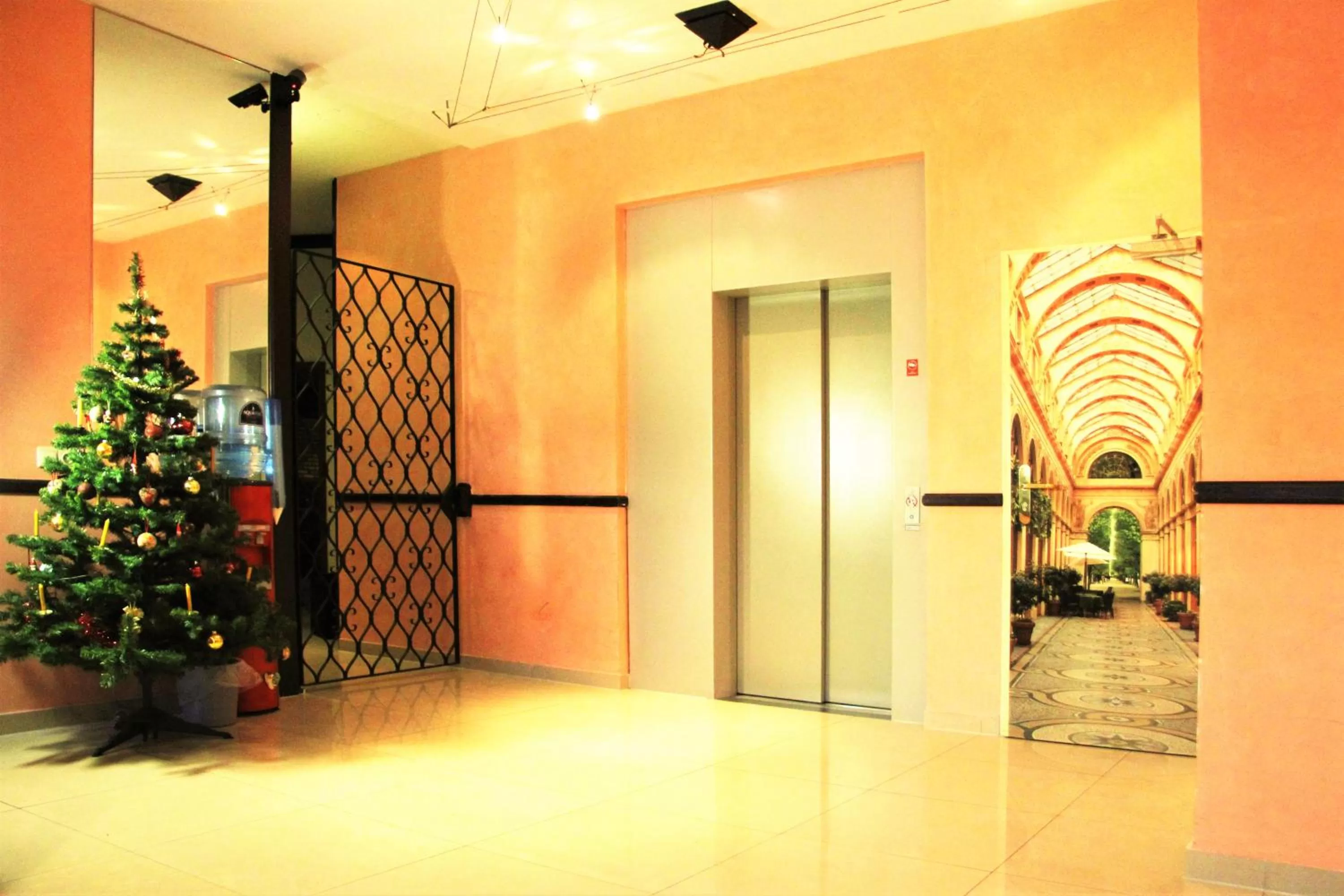 Decorative detail in Hotel Lorien