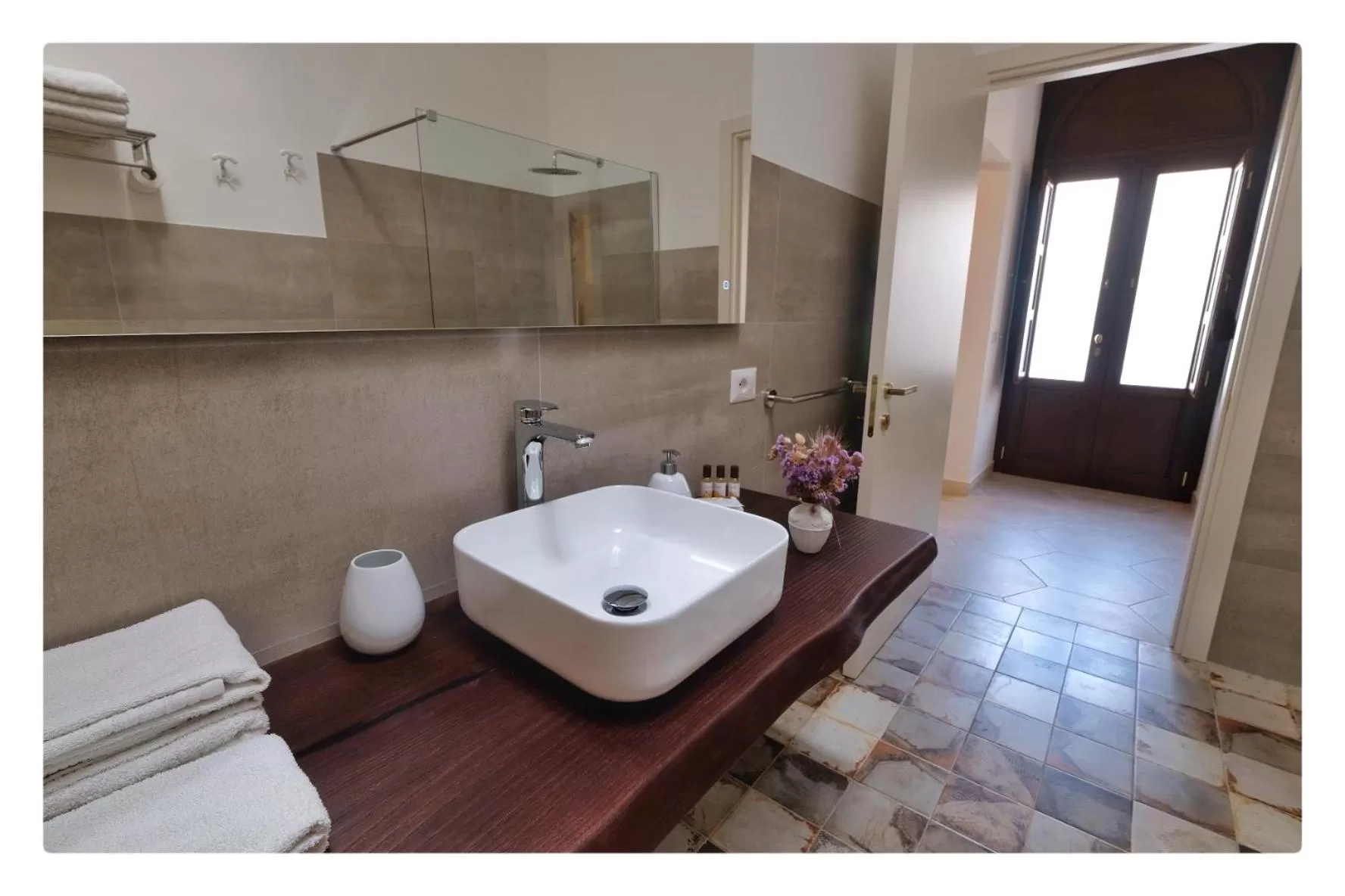 Bathroom in Morfeo Charming Rooms & Relax