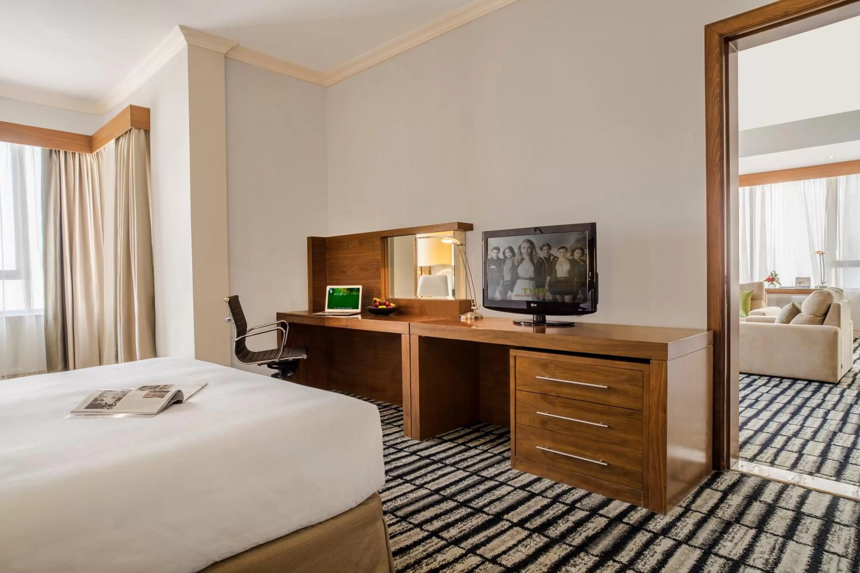 Photo of the whole room, Bed in Jumeira Rotana – Dubai