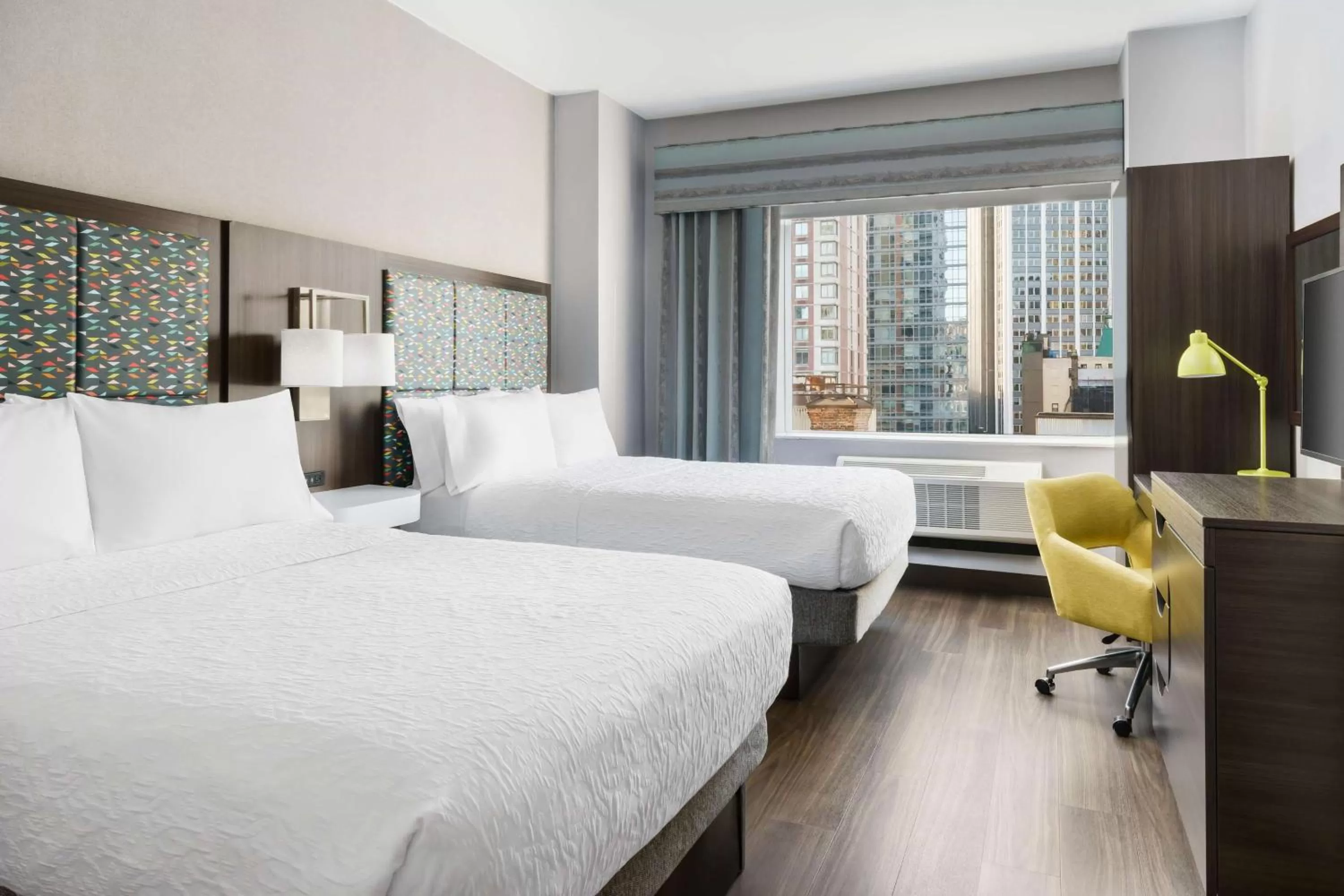 Bedroom, Bed in Hampton Inn Manhattan-35th St Empire State Bldg