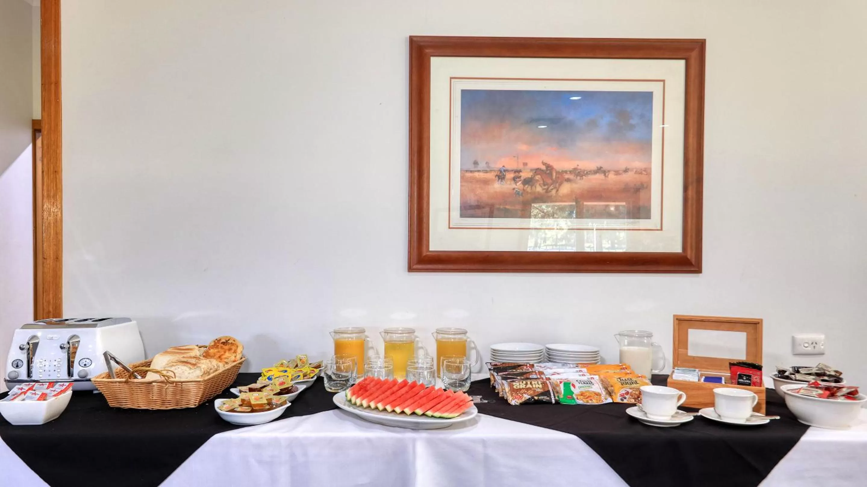 Continental breakfast in Chinchilla Great Western Motor Inn