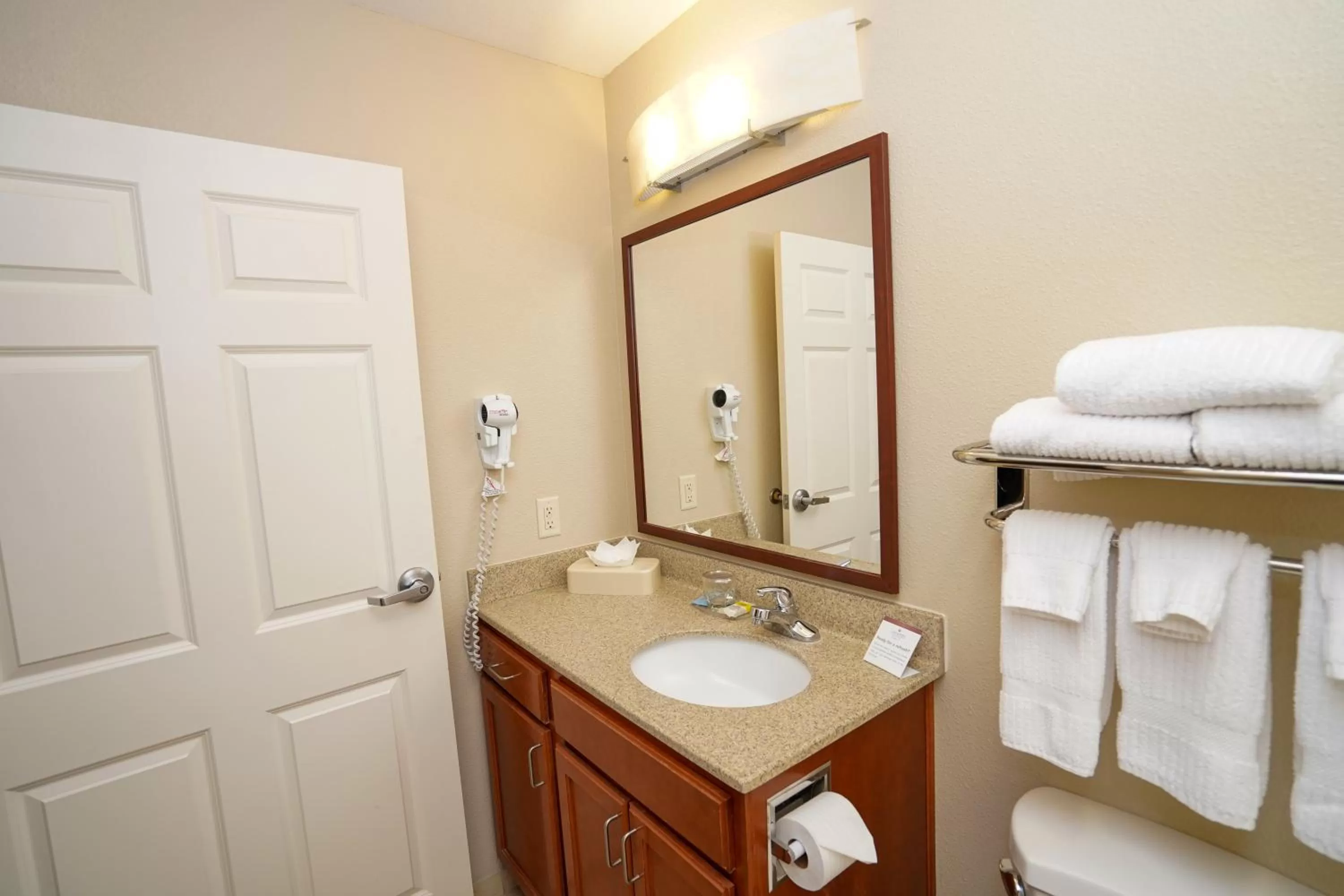Queen Studio - Hear Accessible/Non-Smoking with Bath Tub in Candlewood Suites Boise - Towne Square, an IHG Hotel