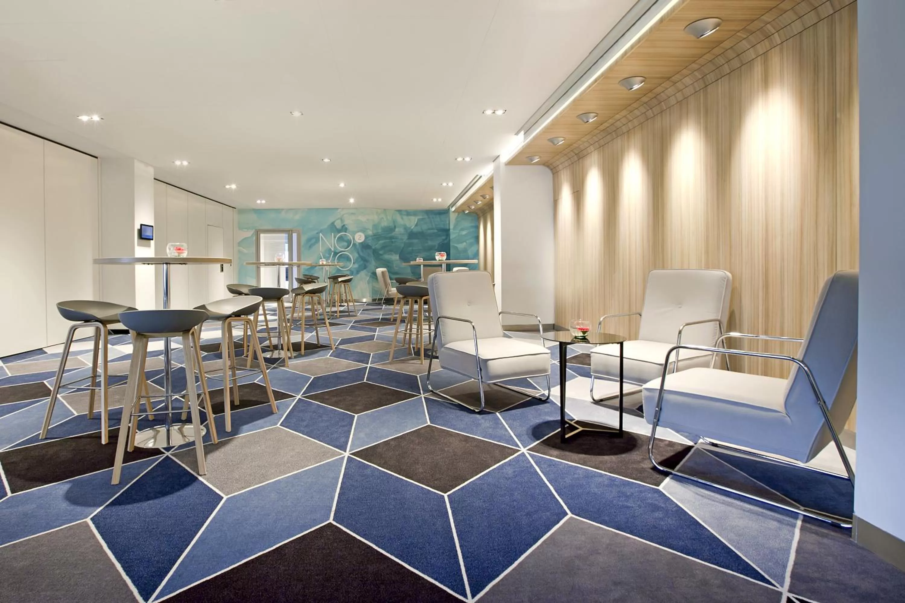 Restaurant/places to eat in Novotel Katowice Centrum