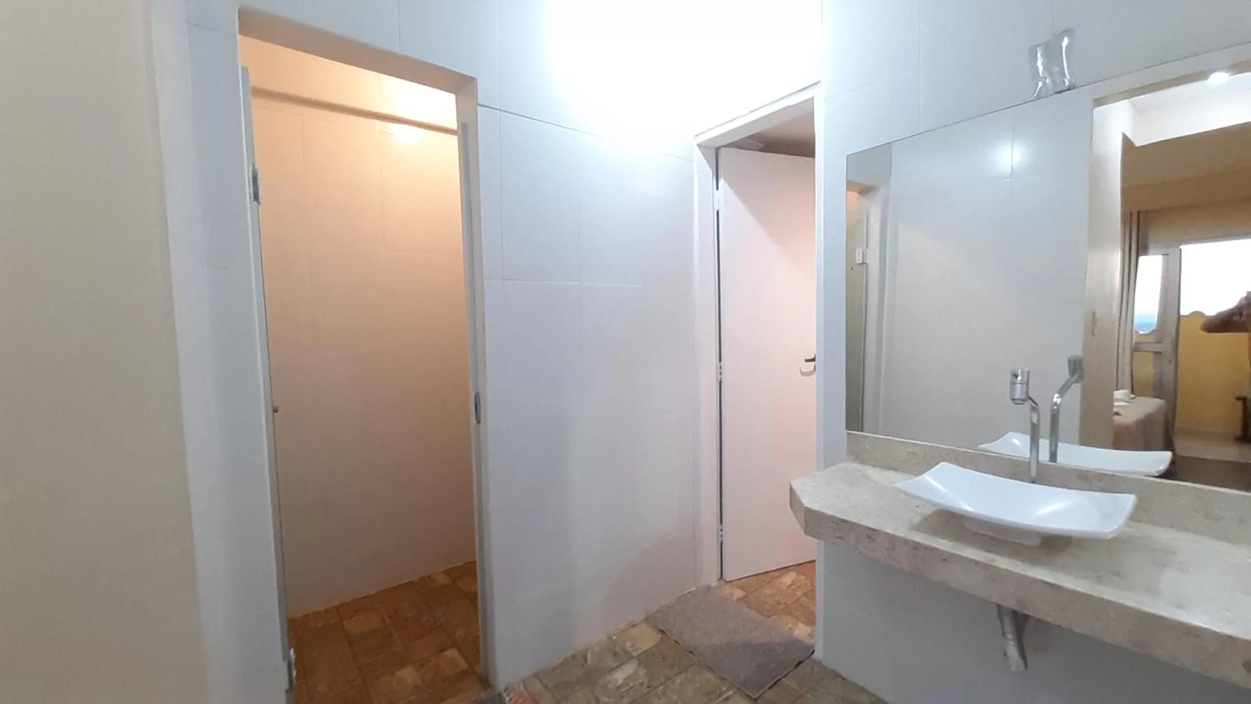 Shower, Bathroom in Pousada Reino Encantado - São Thomé das Letras - Minas Gerais