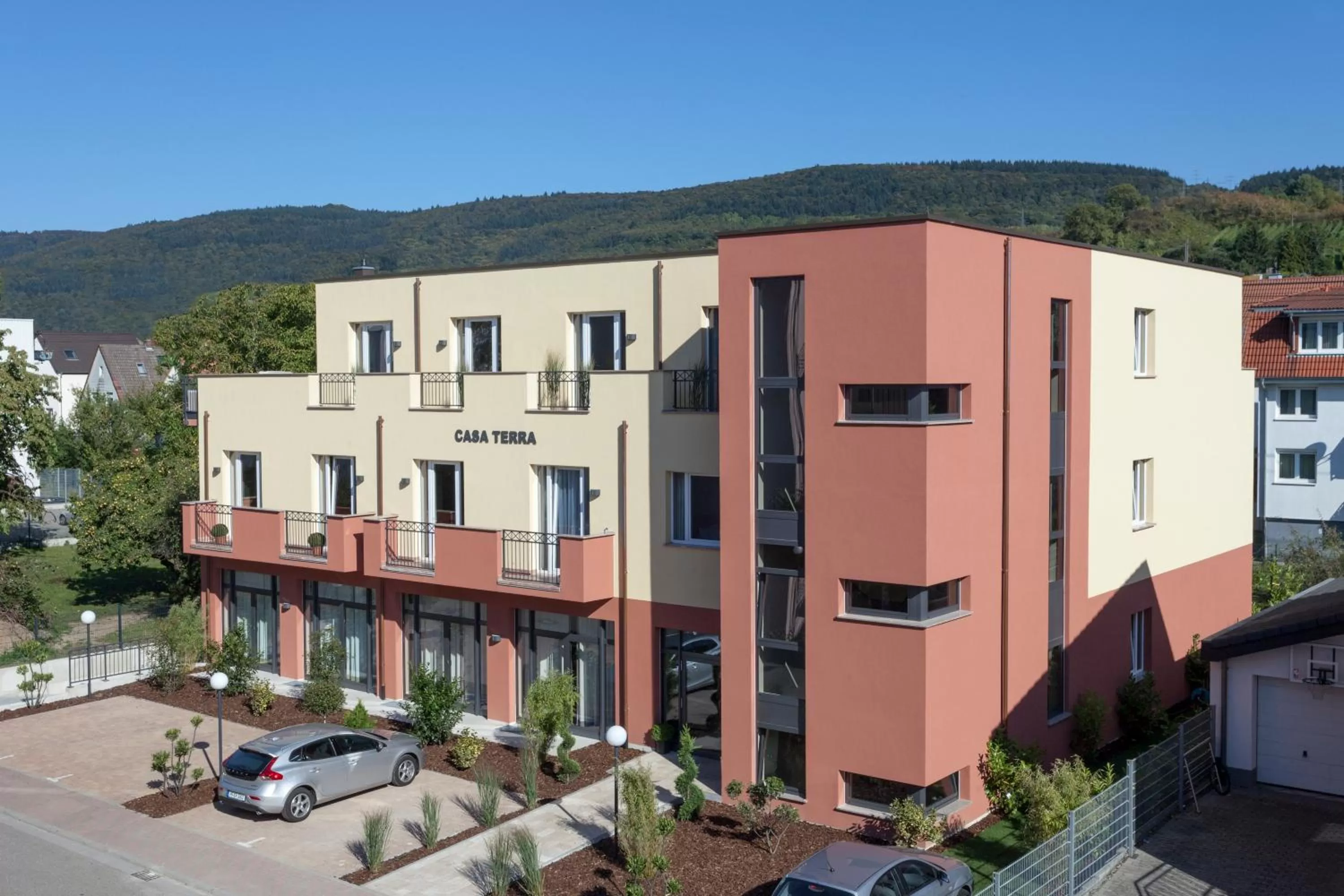 Facade/entrance in Hotel Villa Toskana
