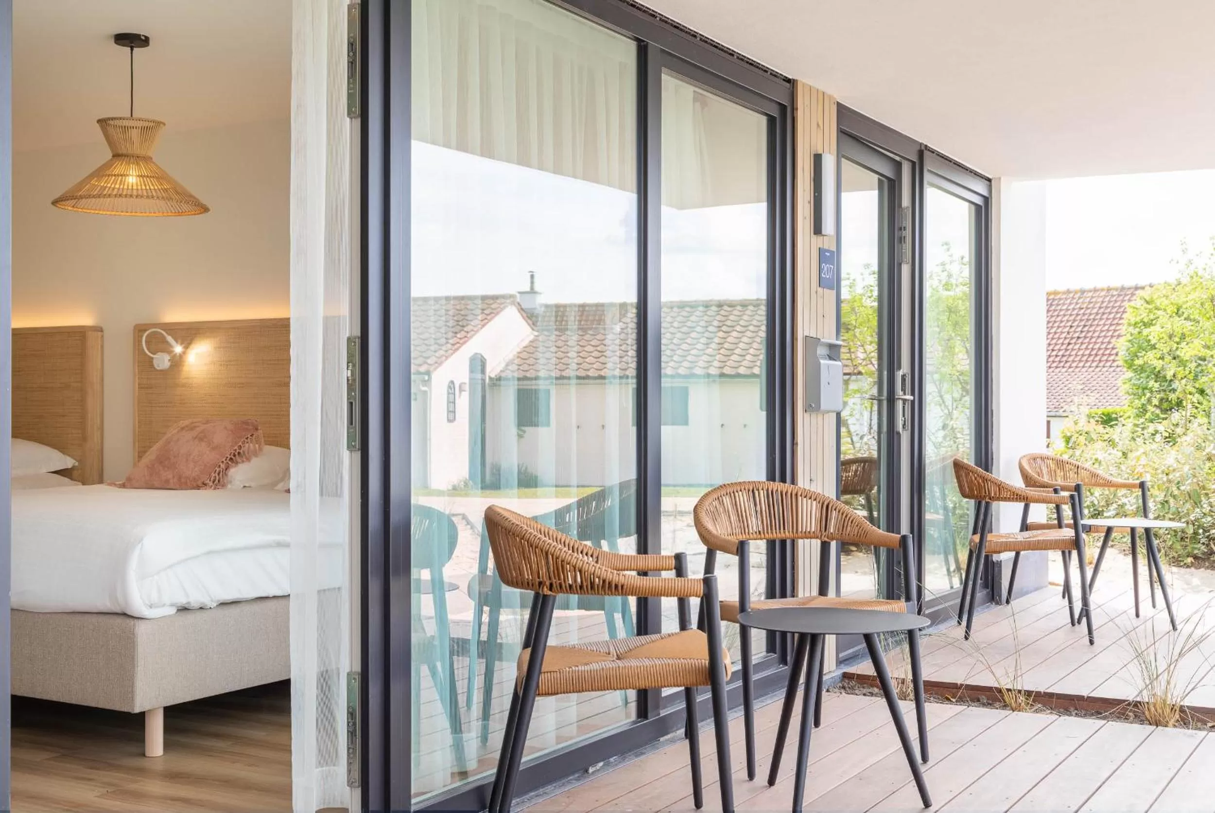 Balcony/Terrace, Bed in C-Hotels Zeegalm