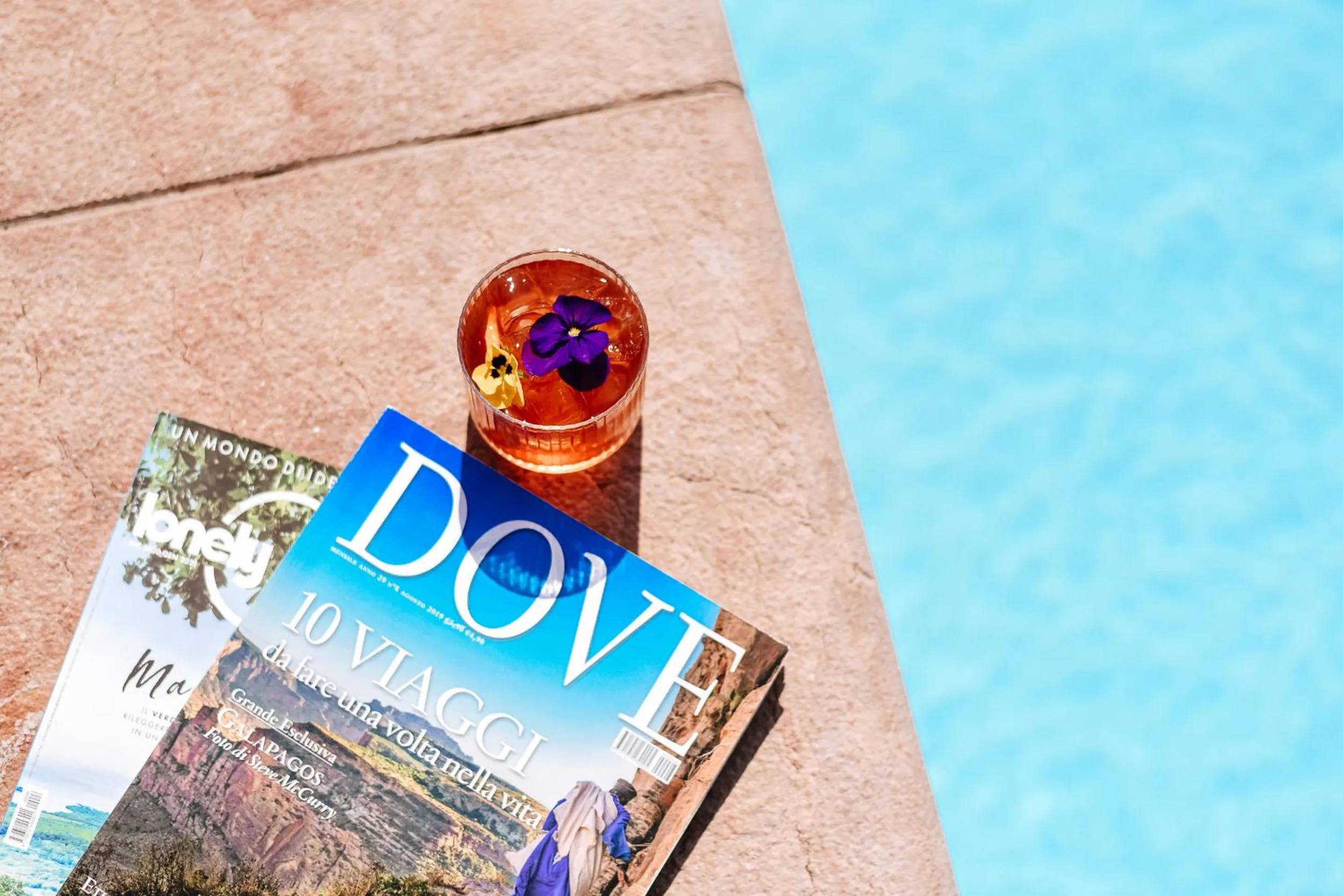 Restaurant/places to eat in Bella Hotel & Restaurant with private dock for mooring boats