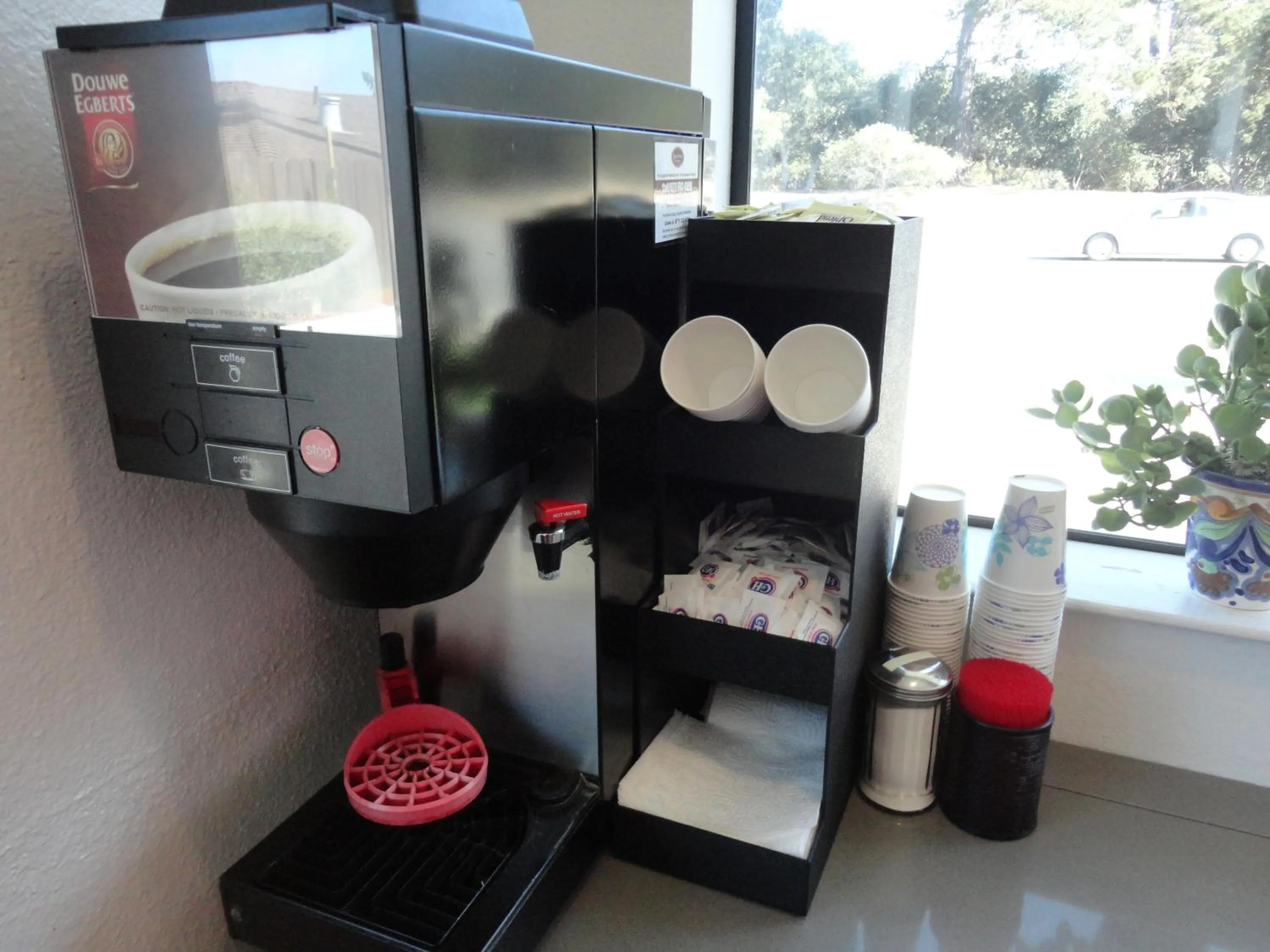 Food and drinks in Motel 6 - Downtown Monterey