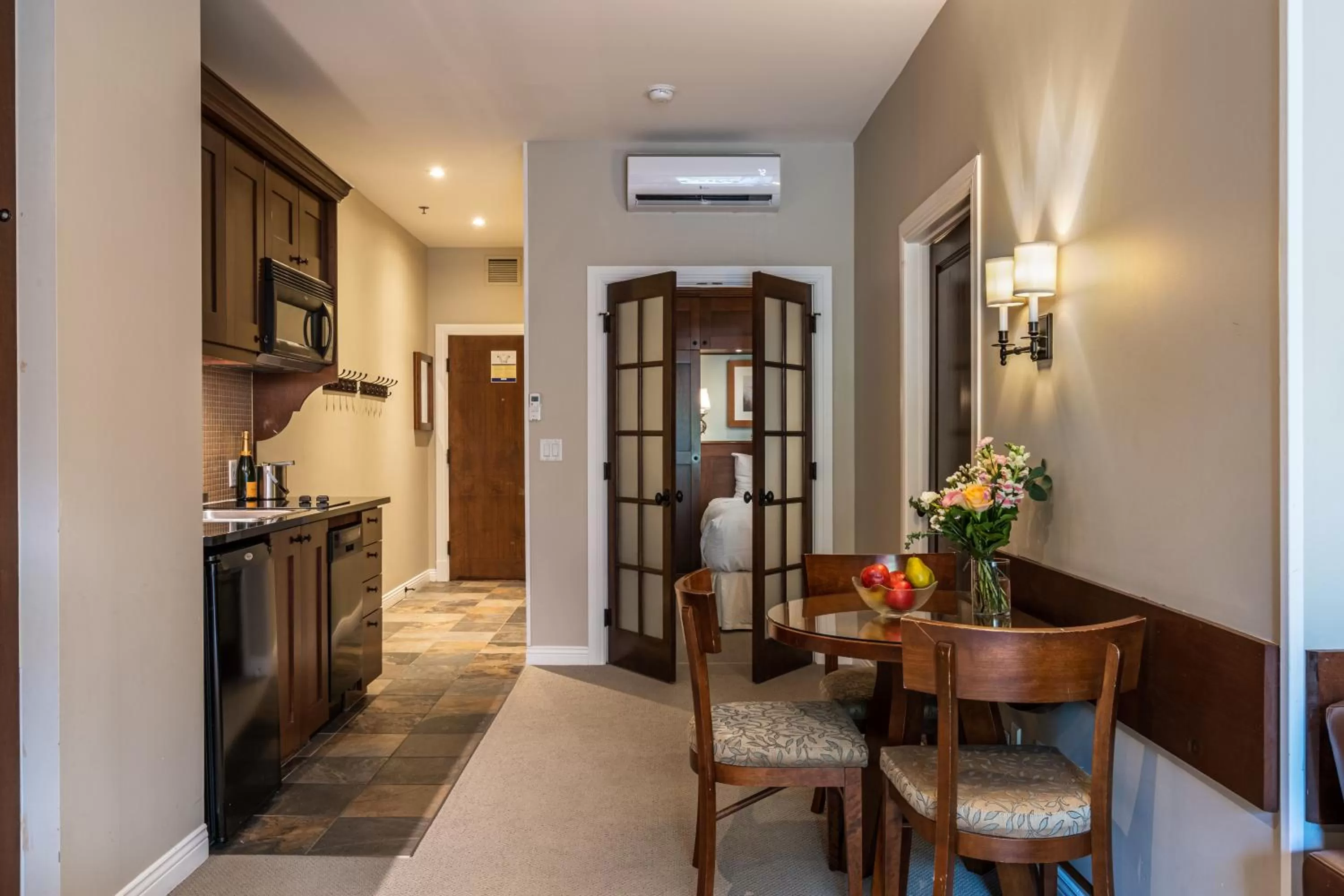 Kitchen or kitchenette in Château Beauvallon