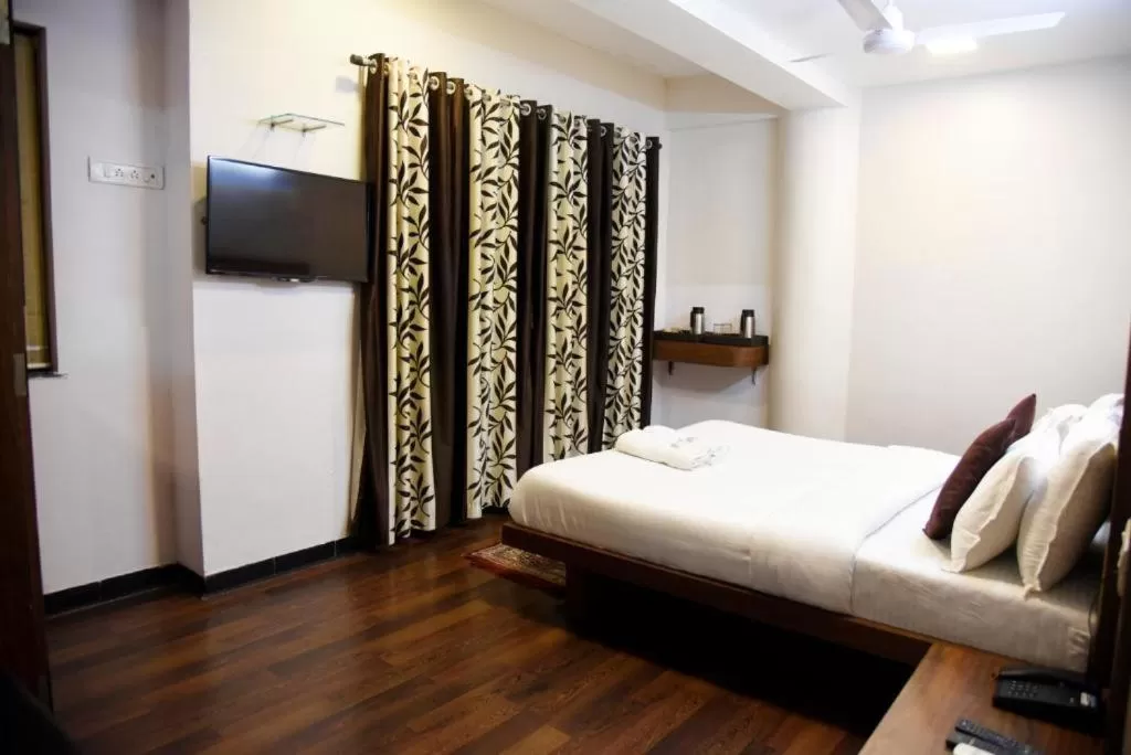 Photo of the whole room, Bed in Hotel Sai Yatri