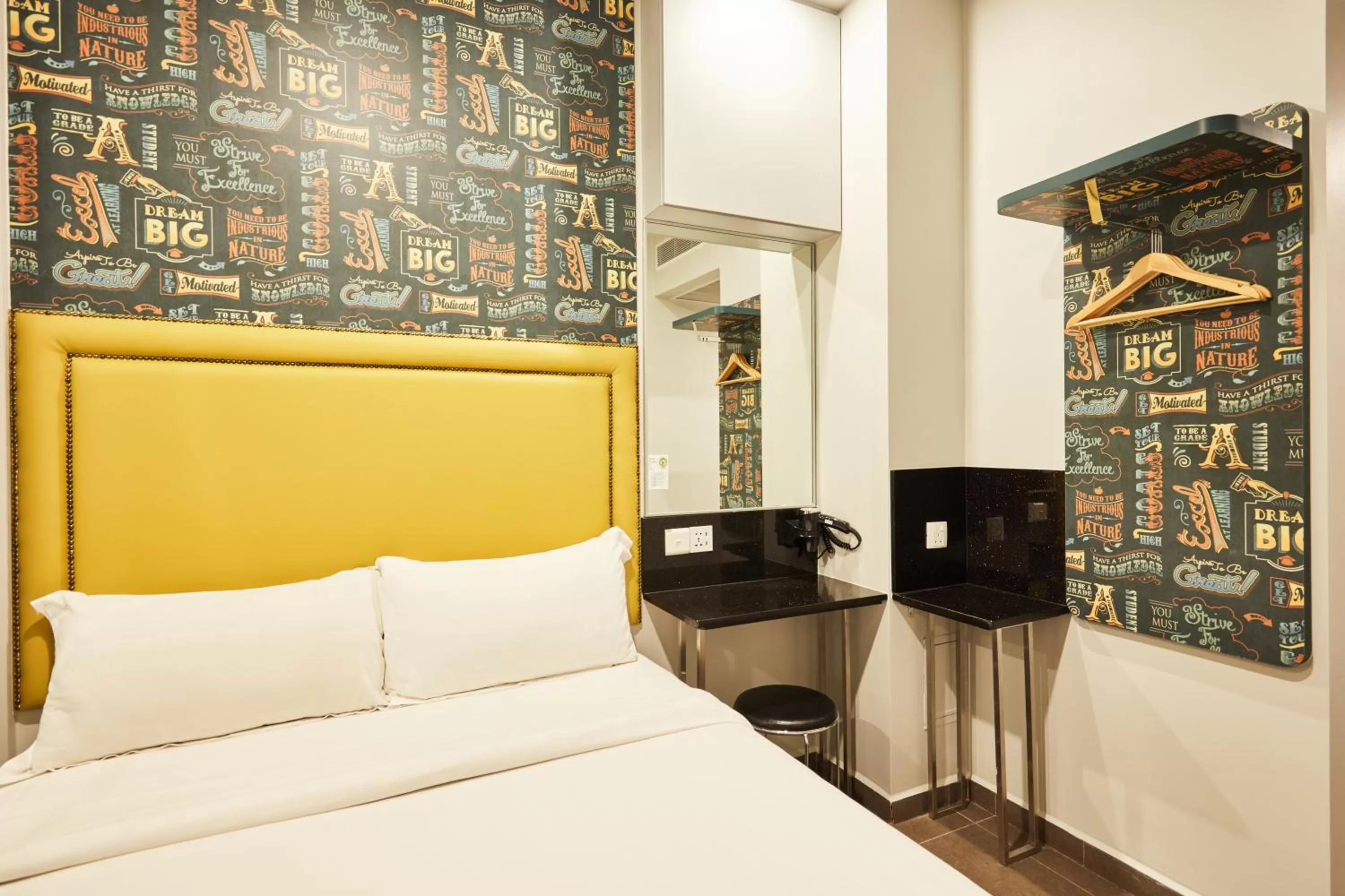 Bed in ibis budget Singapore Bugis