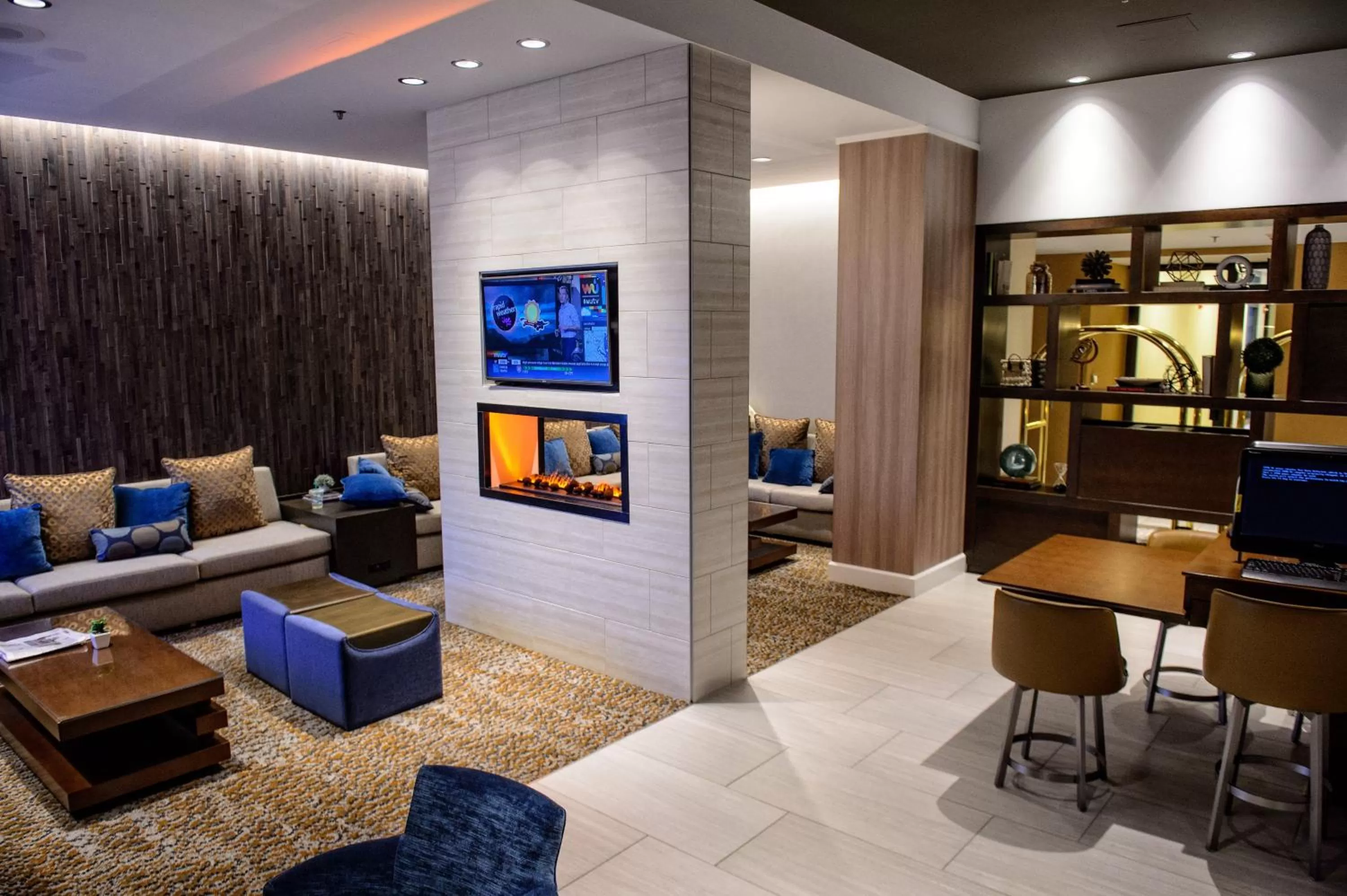 Property building in Crowne Plaza Dulles Airport by IHG
