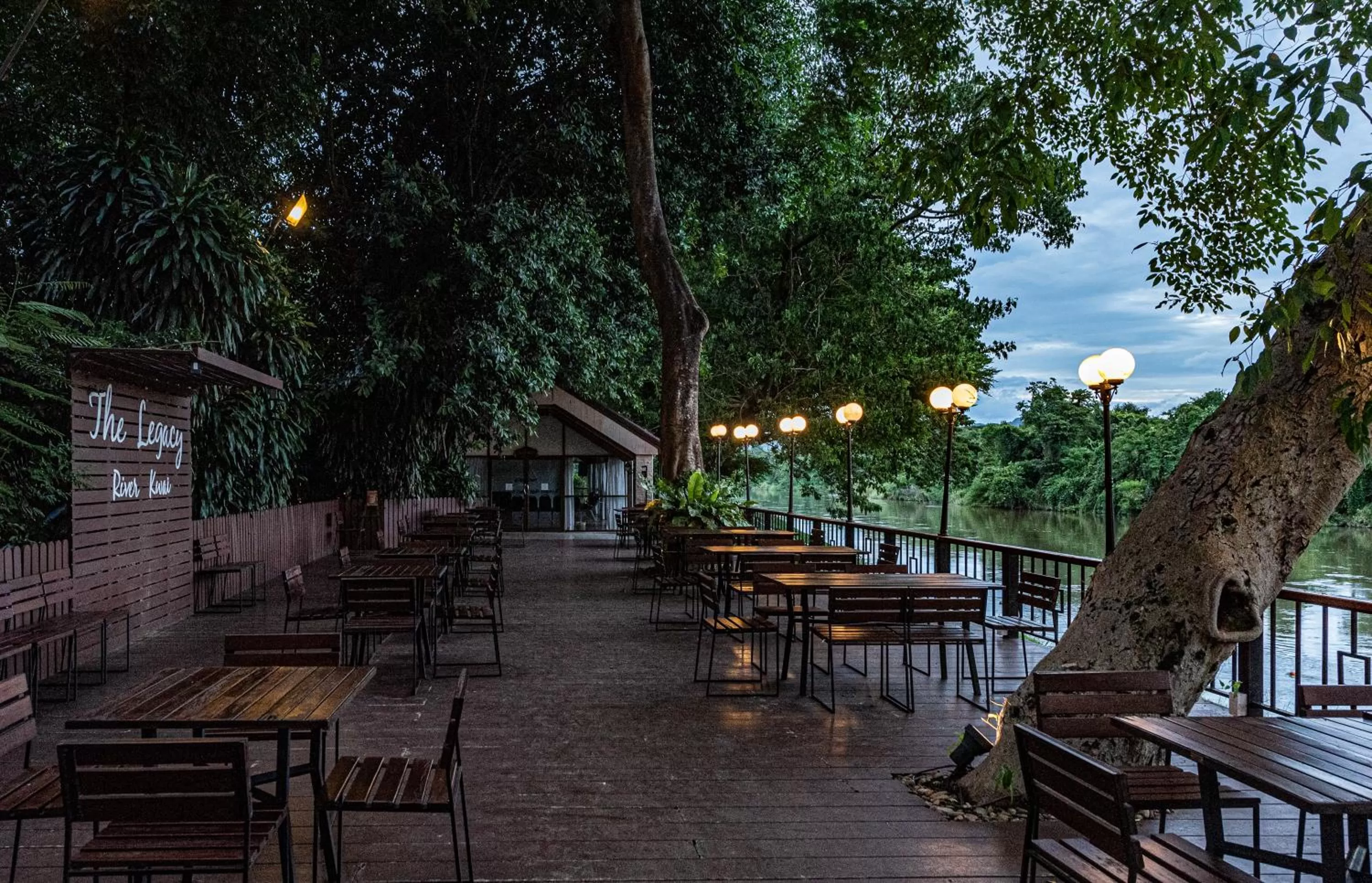 Dinner in The Legacy River Kwai Resort