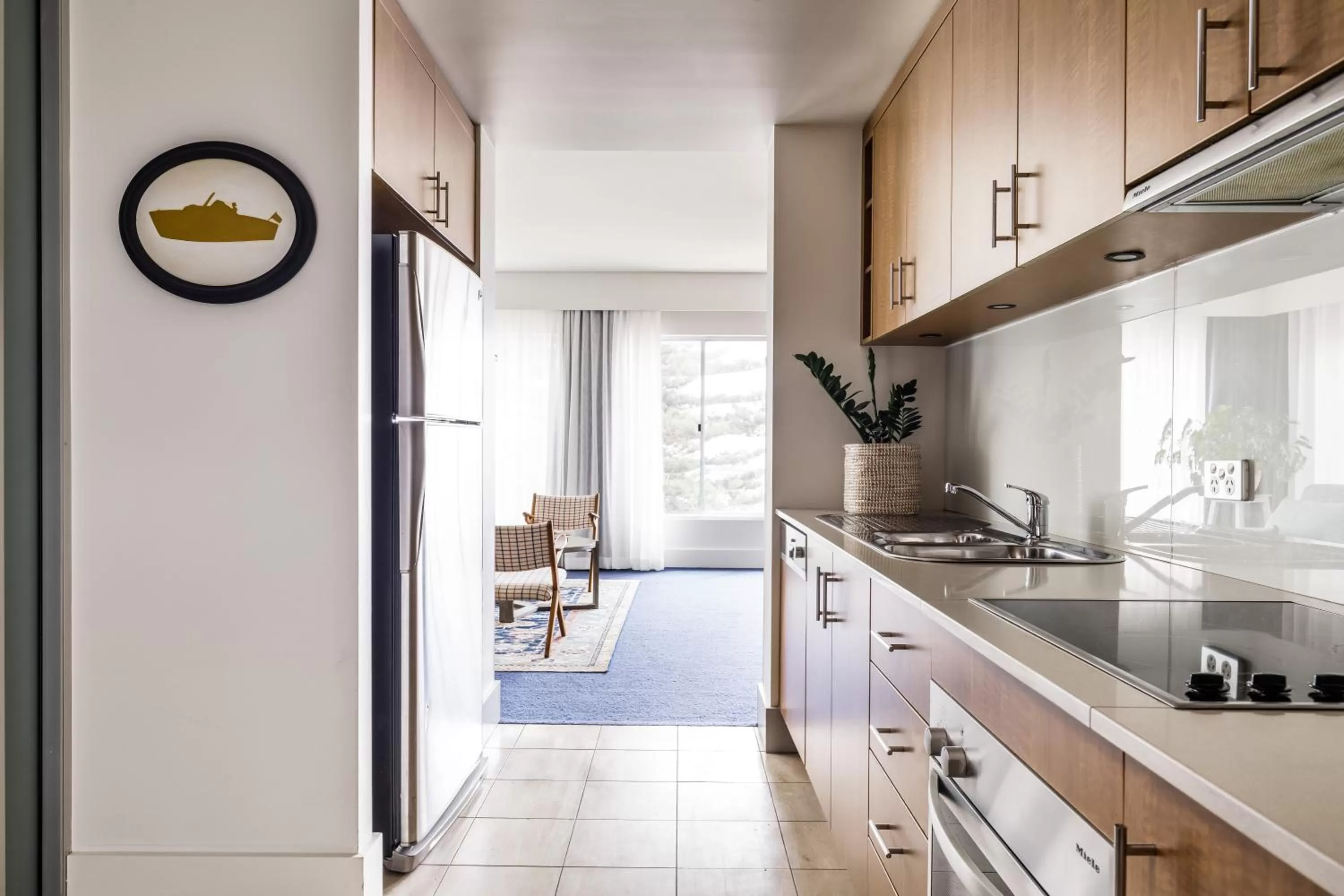 Kitchen or kitchenette in Watsons Bay Boutique Hotel