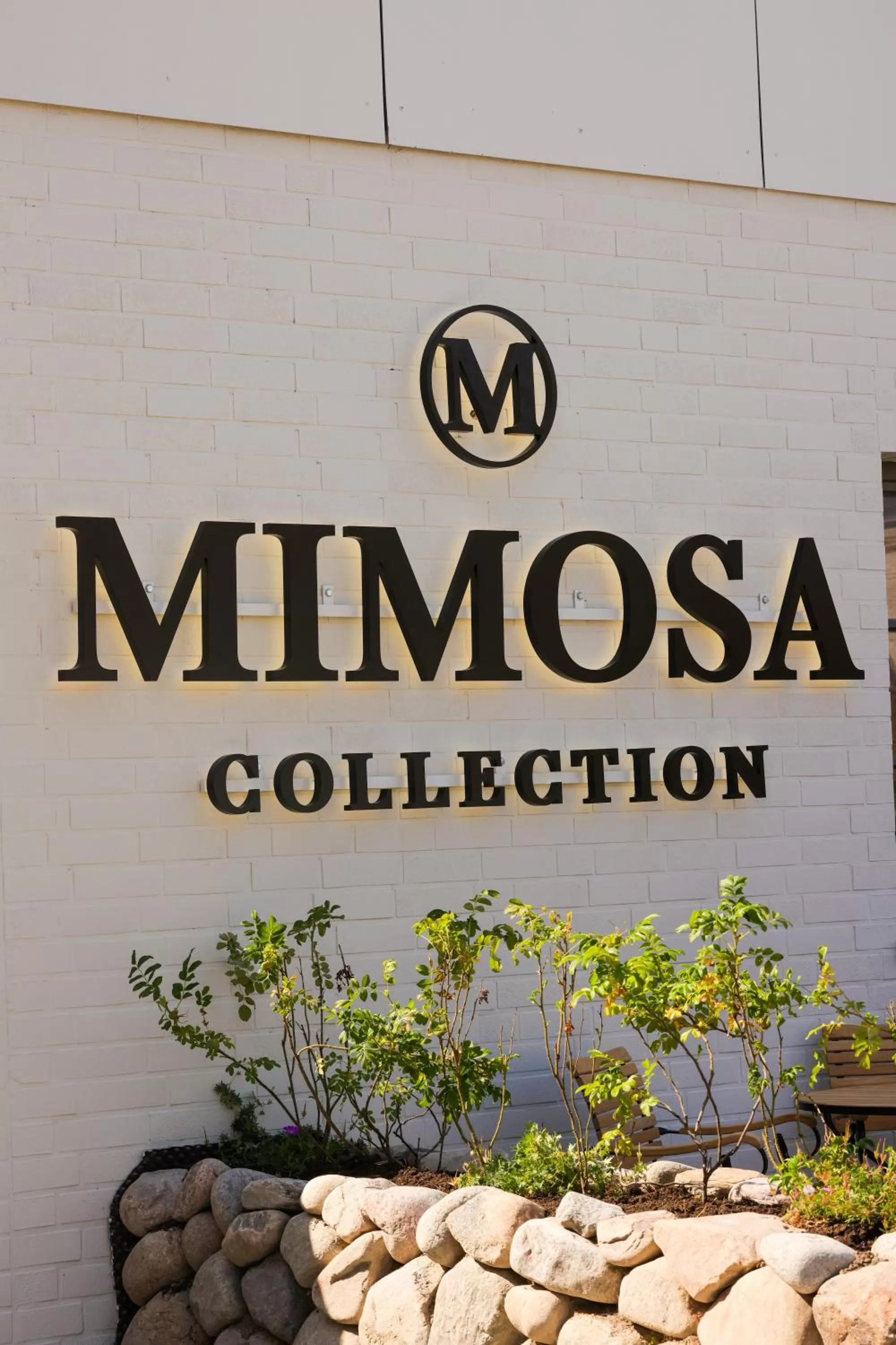 Facade/entrance in Mimosa Hotel