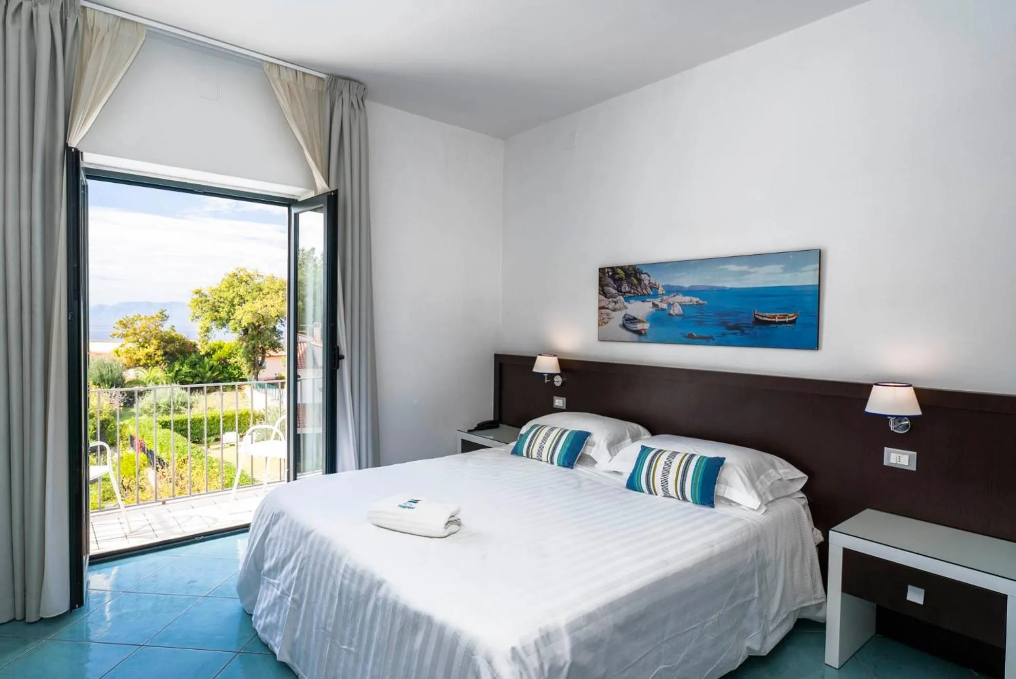 Balcony/Terrace, Bed in Hotel Murmann