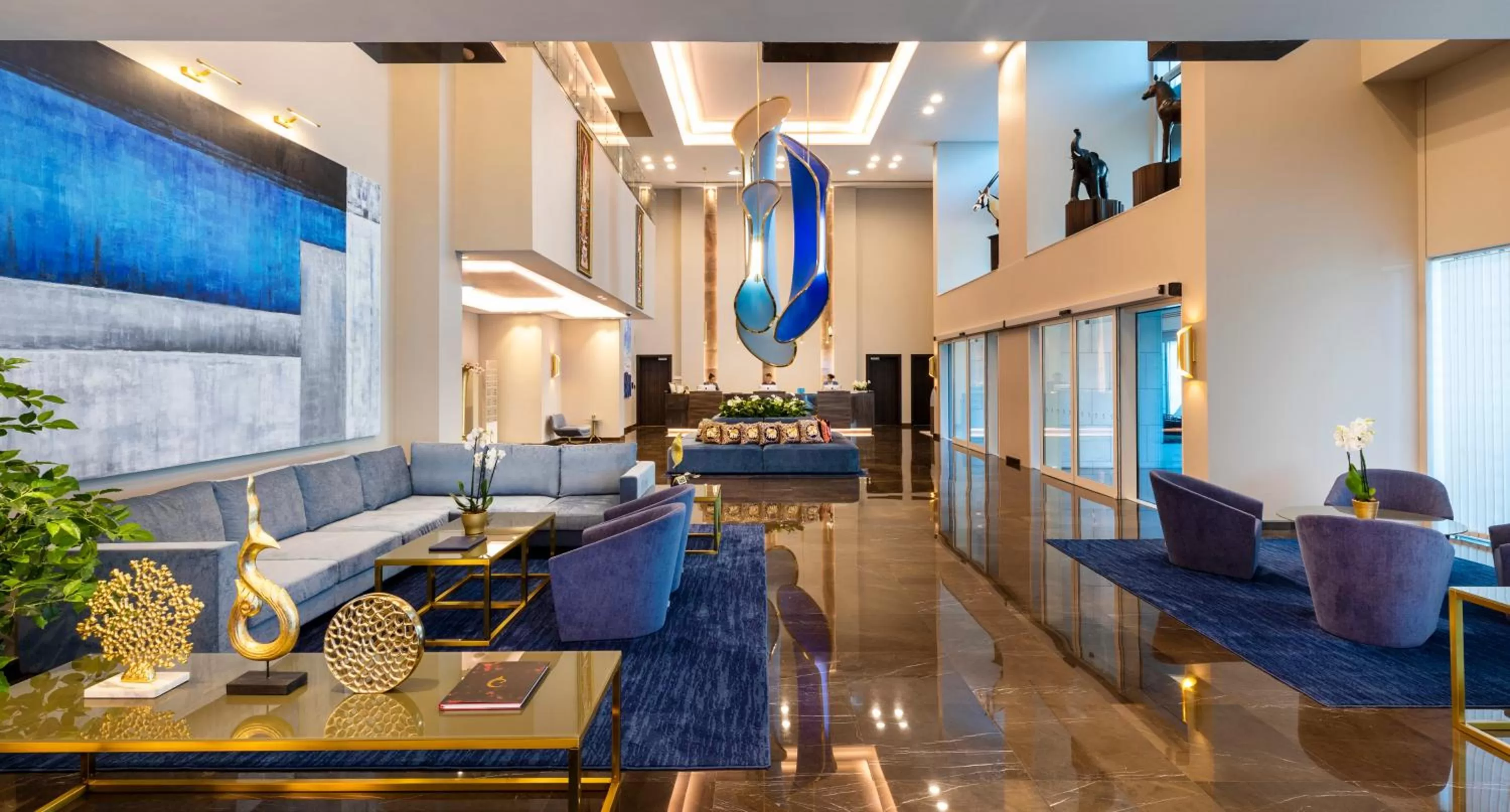 Lobby or reception in Centara West Bay Hotel & Residences Doha