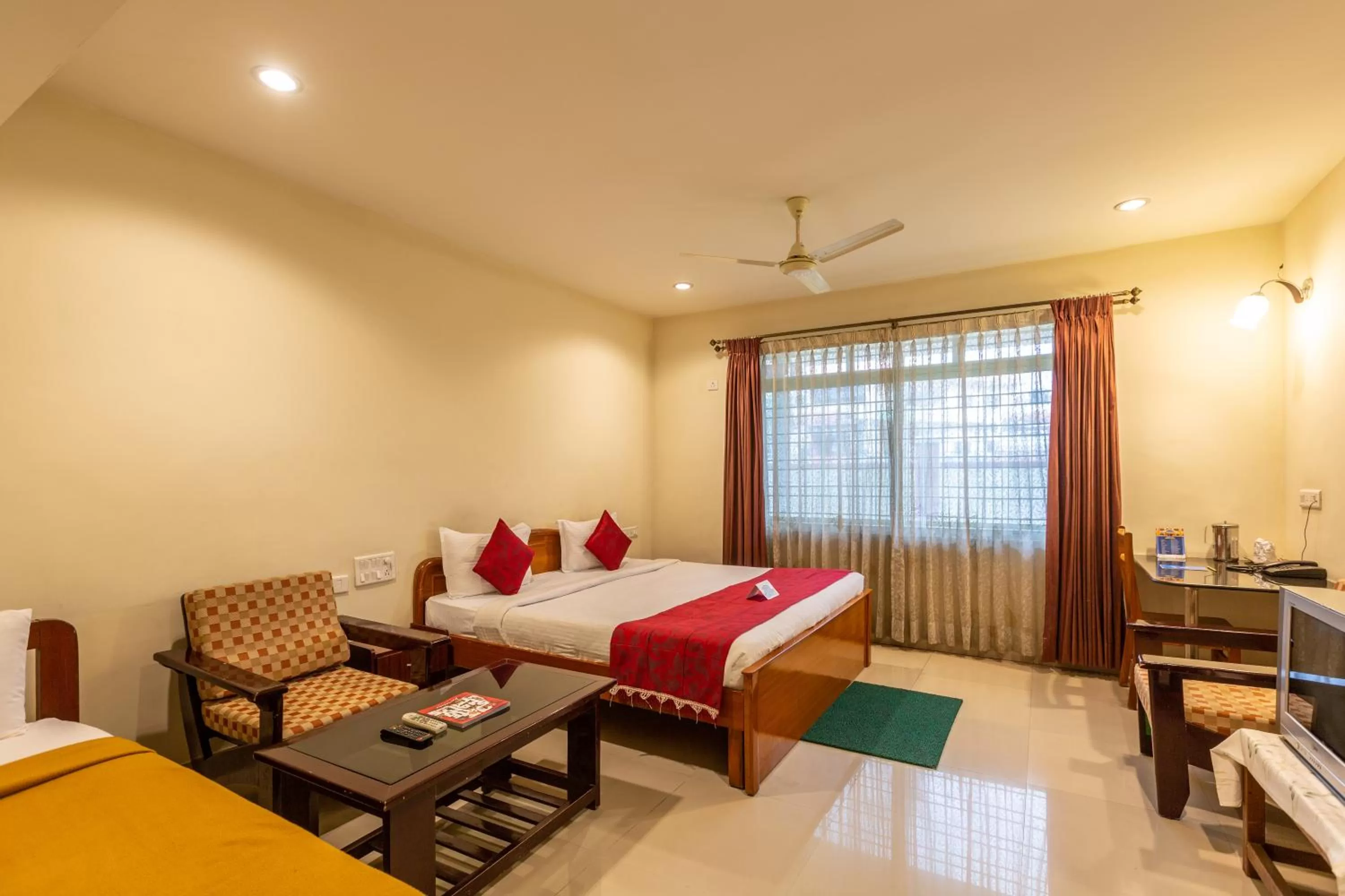 Bed in KSTDC Hotel Mayura Velapuri Belur