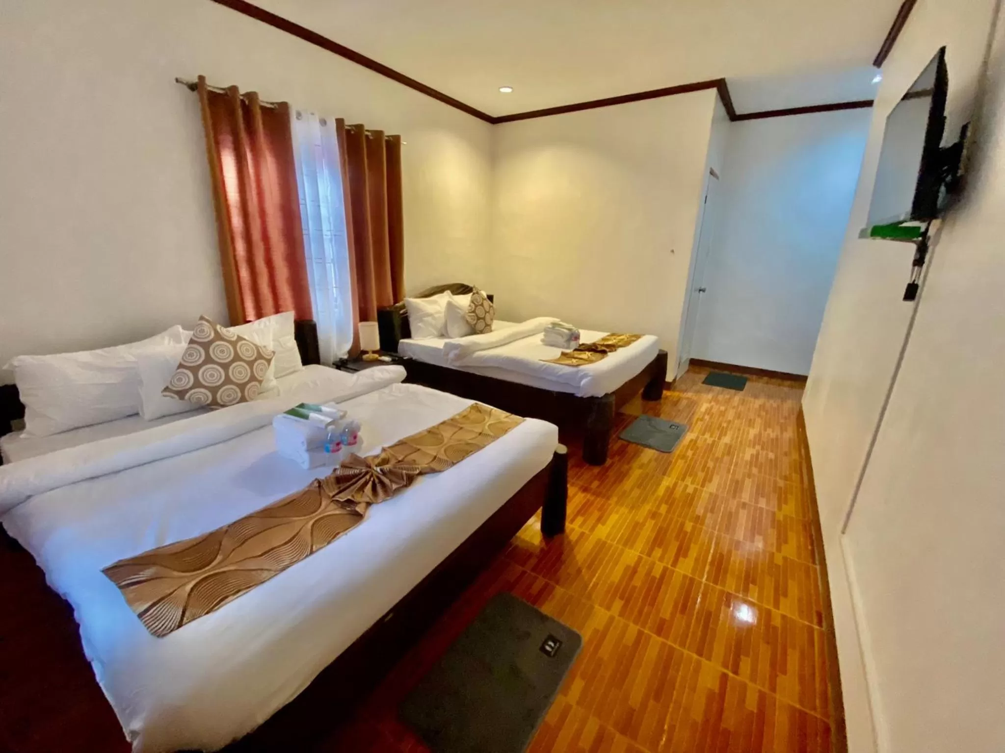 Bed in Sophias Beach Guest House