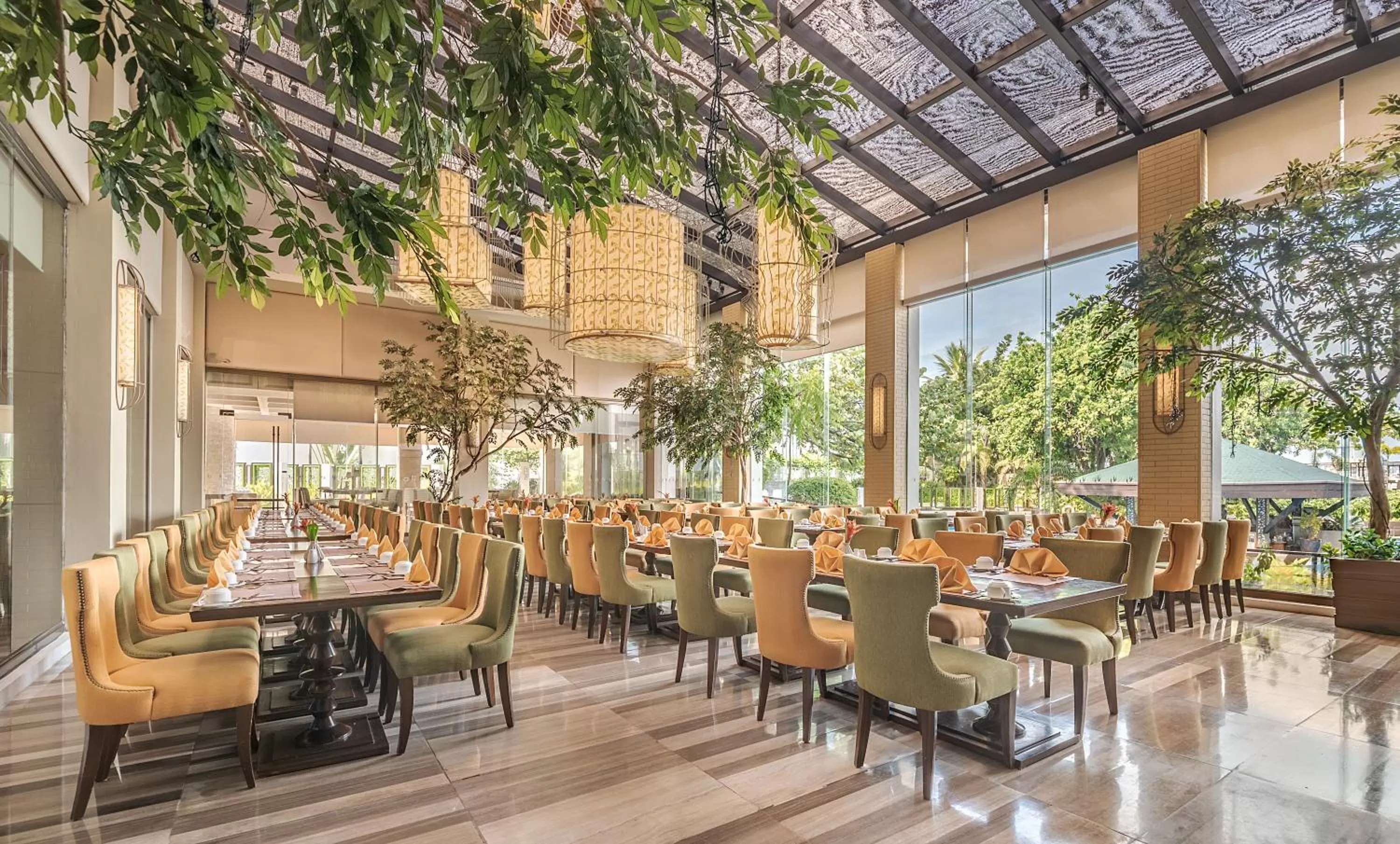 Restaurant/places to eat in The Manila Hotel