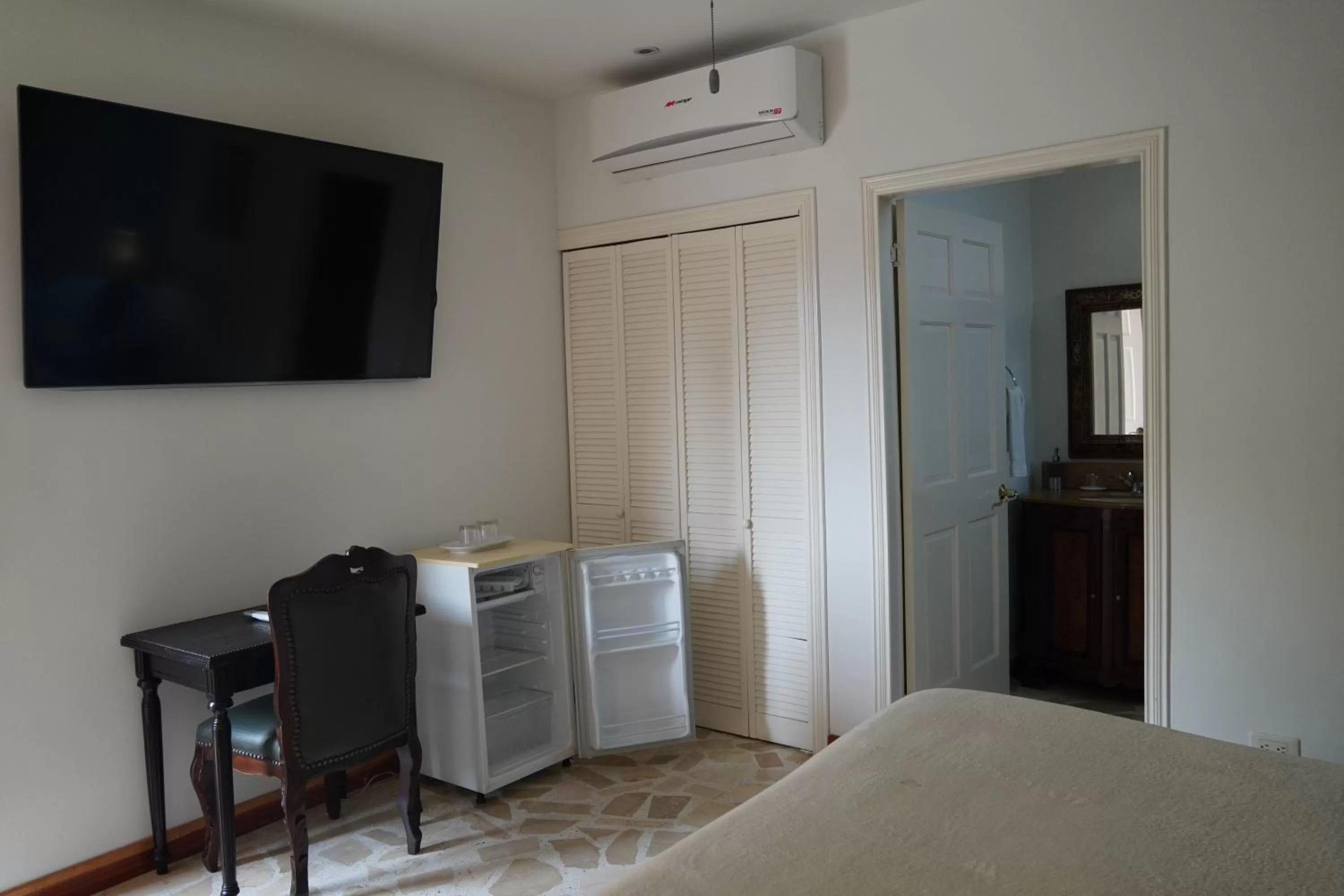 TV/Entertainment Center in Hotel Boutique Villa Casuarinas