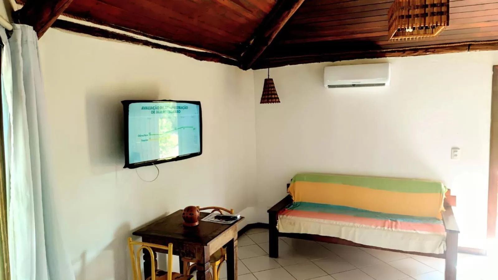 Bedroom, TV/Entertainment Center in Pousada Bahia Boa