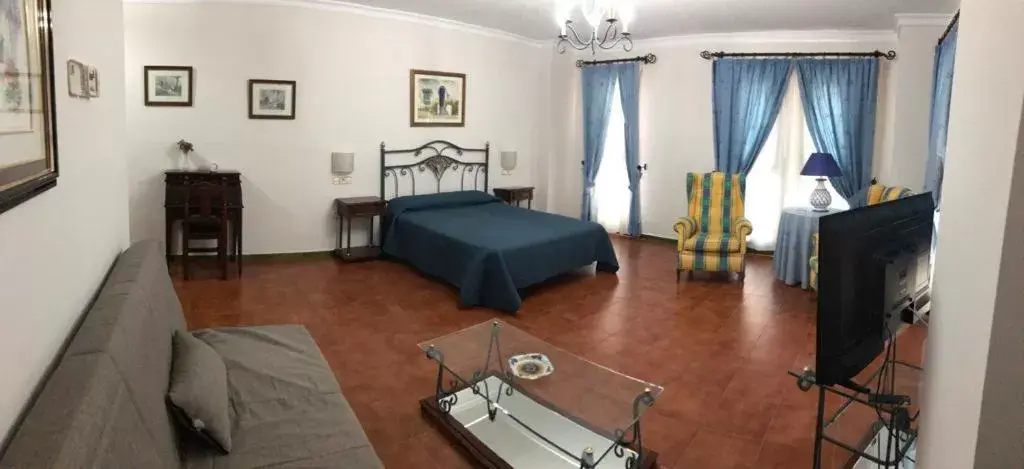 Deluxe Suite in Hotel La Yedra Deluxe Suite in Hotel La Yedra