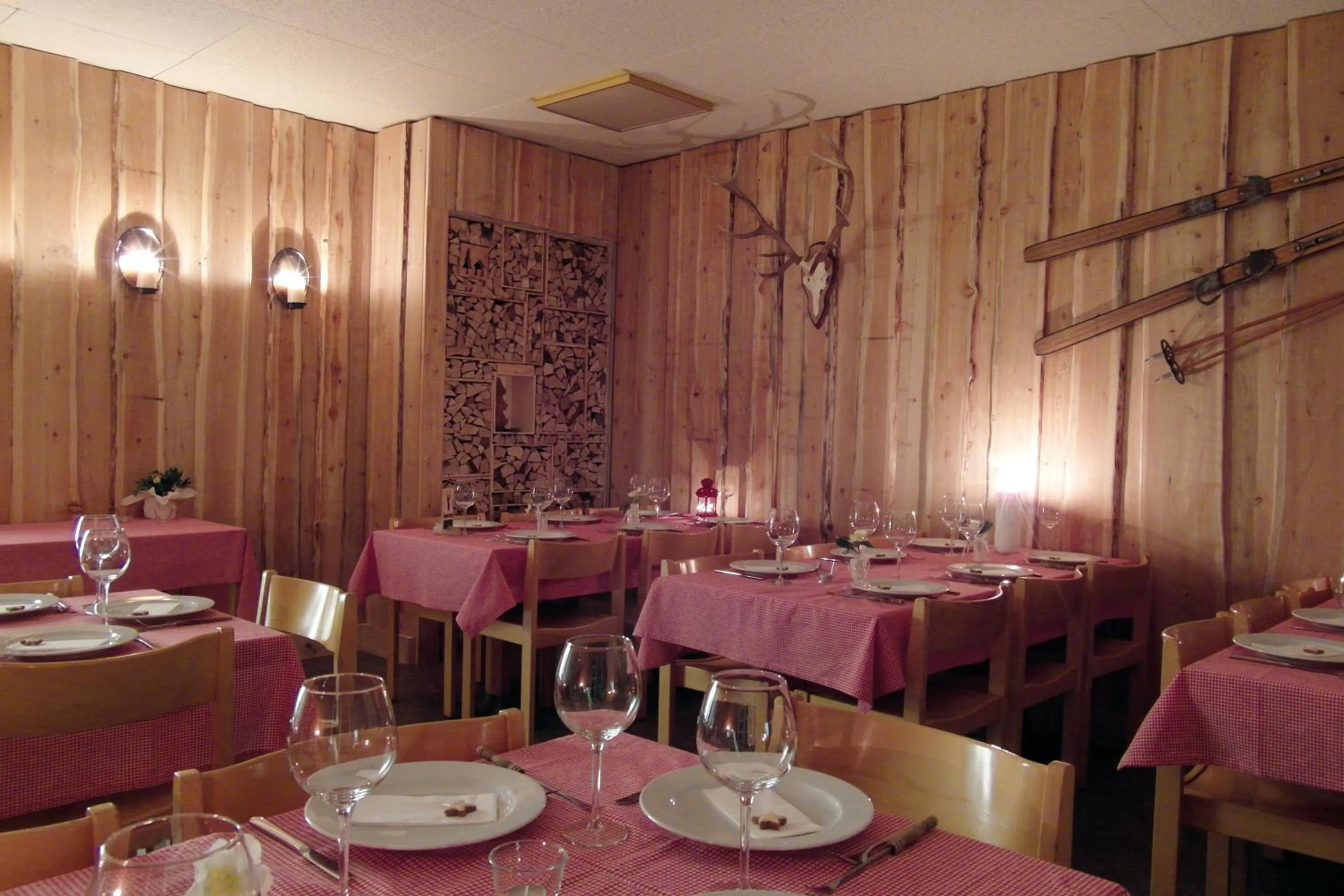 Restaurant/places to eat in St. Moritz Youth Hostel