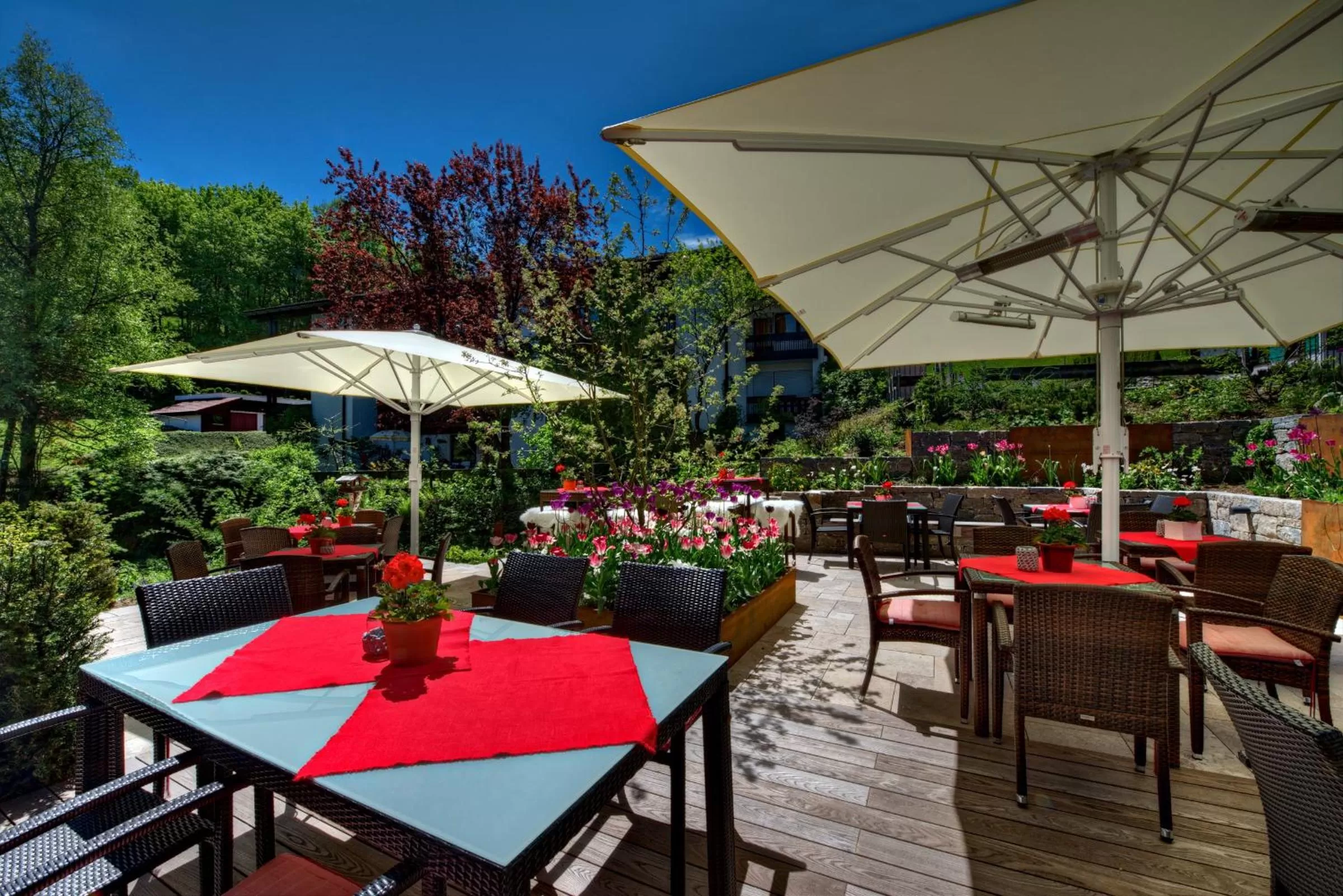 Garden, Restaurant/Places to Eat in DIANA Naturpark Hotel - mit Oberstaufen Plus Golf-Gästekarte