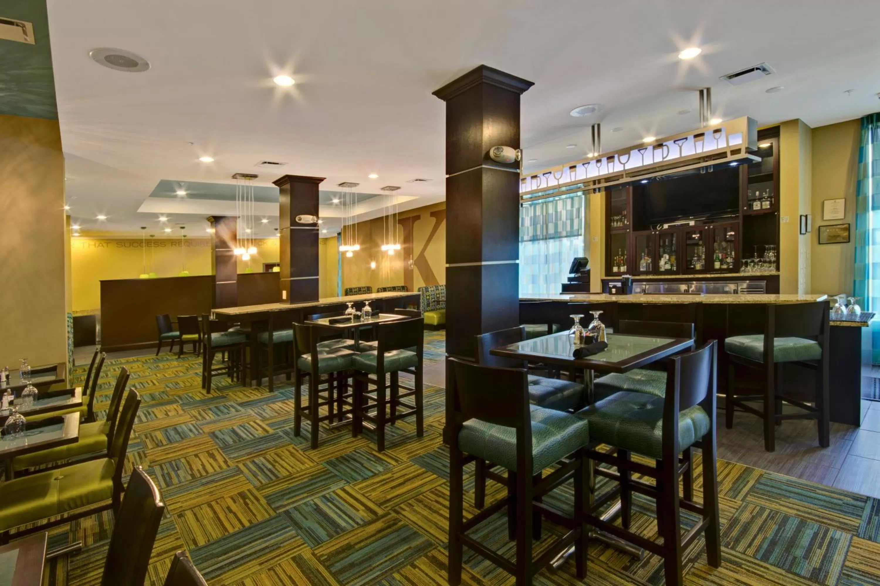 Lounge or bar in Holiday Inn Christiansburg Blacksburg by IHG
