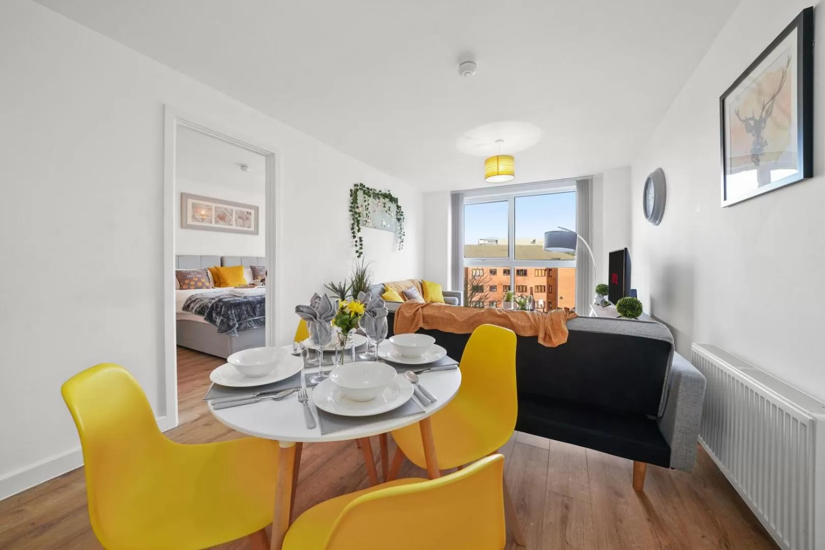 TV and multimedia, Restaurant/Places to Eat in Onyx O2 Arena Brindley Place Broad Street Large Spacious Apartment