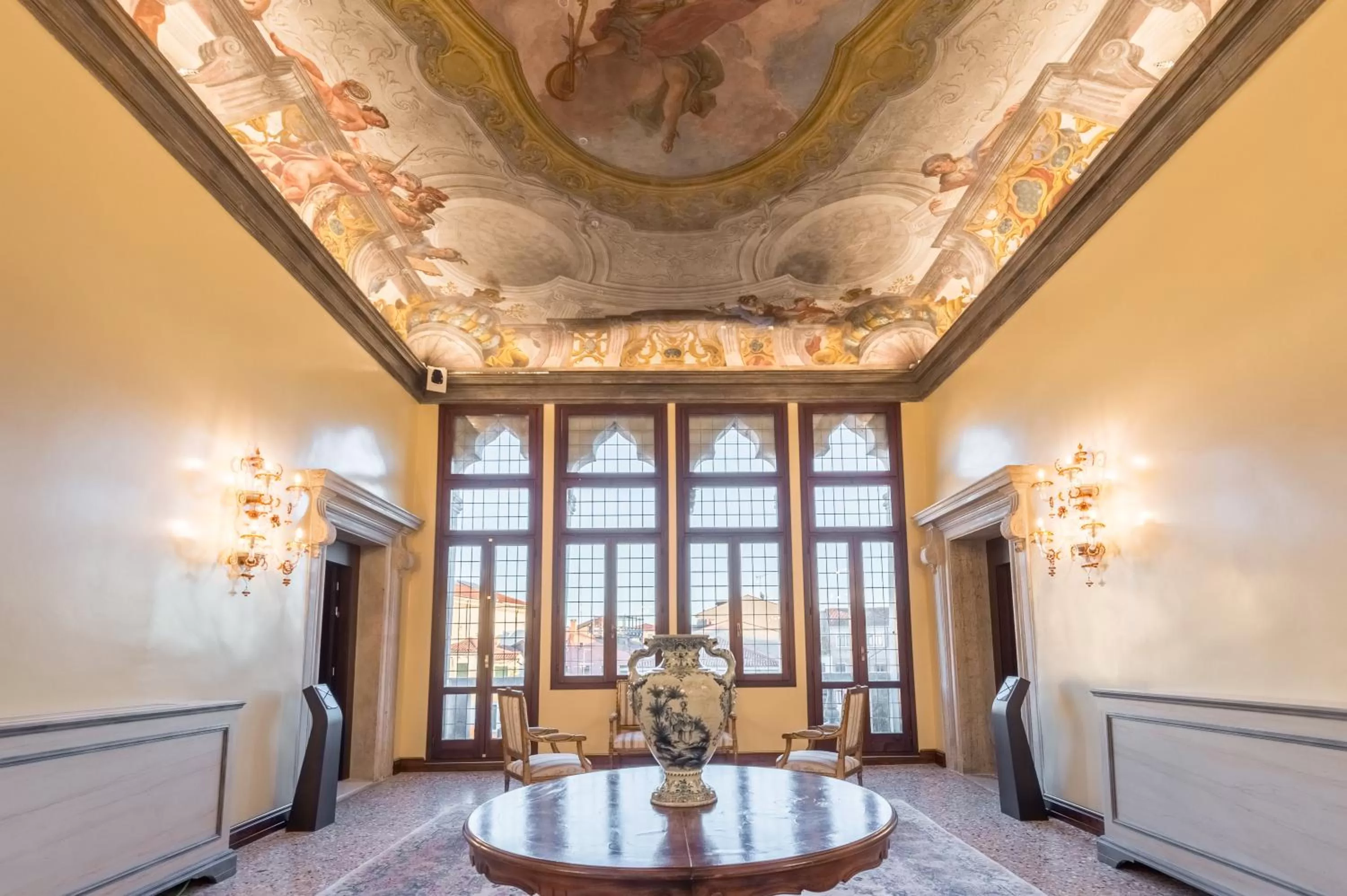 Lounge or bar in Hotel Nani Mocenigo Palace