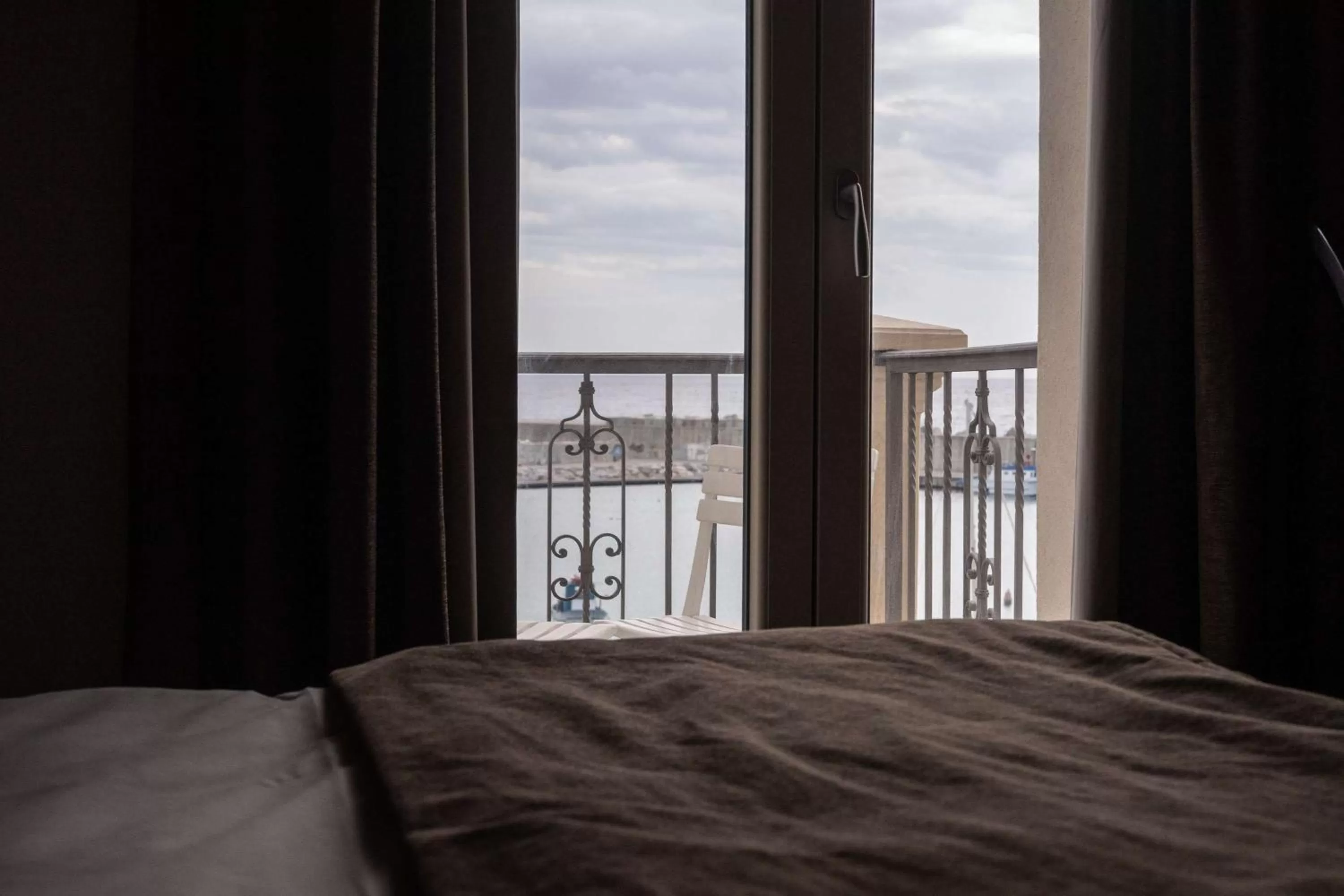 Photo of the whole room, Bed in Best Western Plus Hotel Perla Del Porto