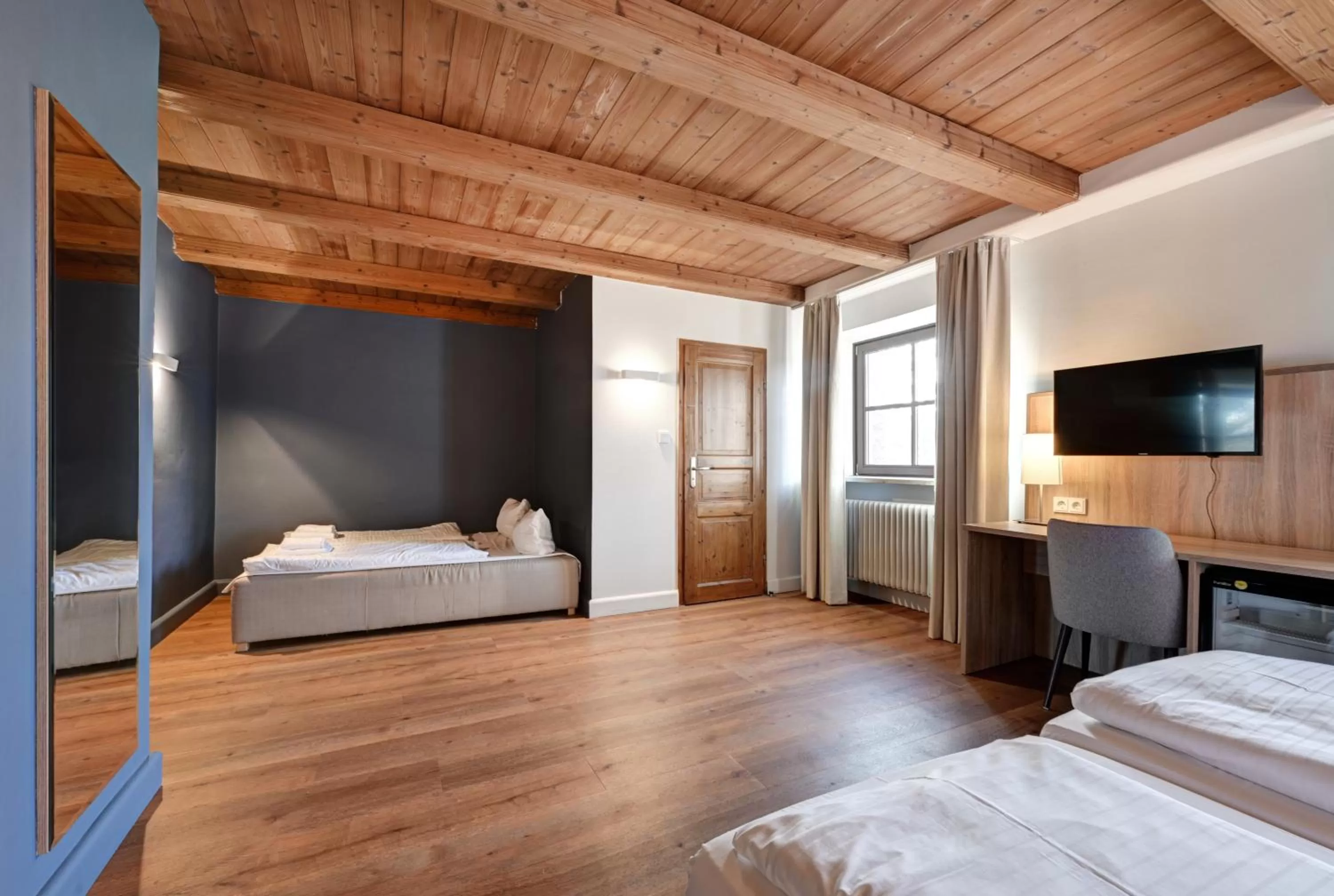 Photo of the whole room in Hotel Schleuse