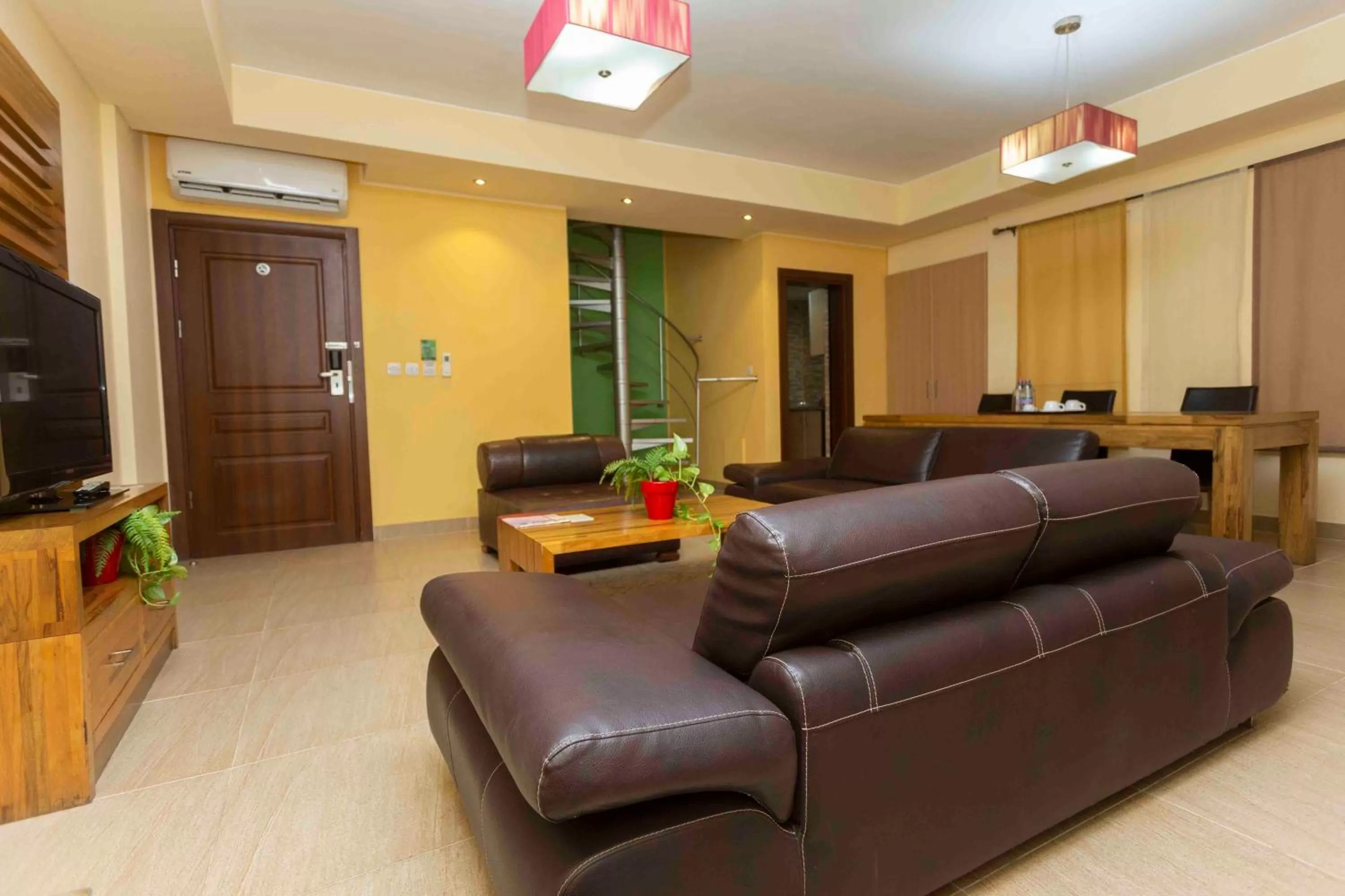 Roots Hotel Apartment